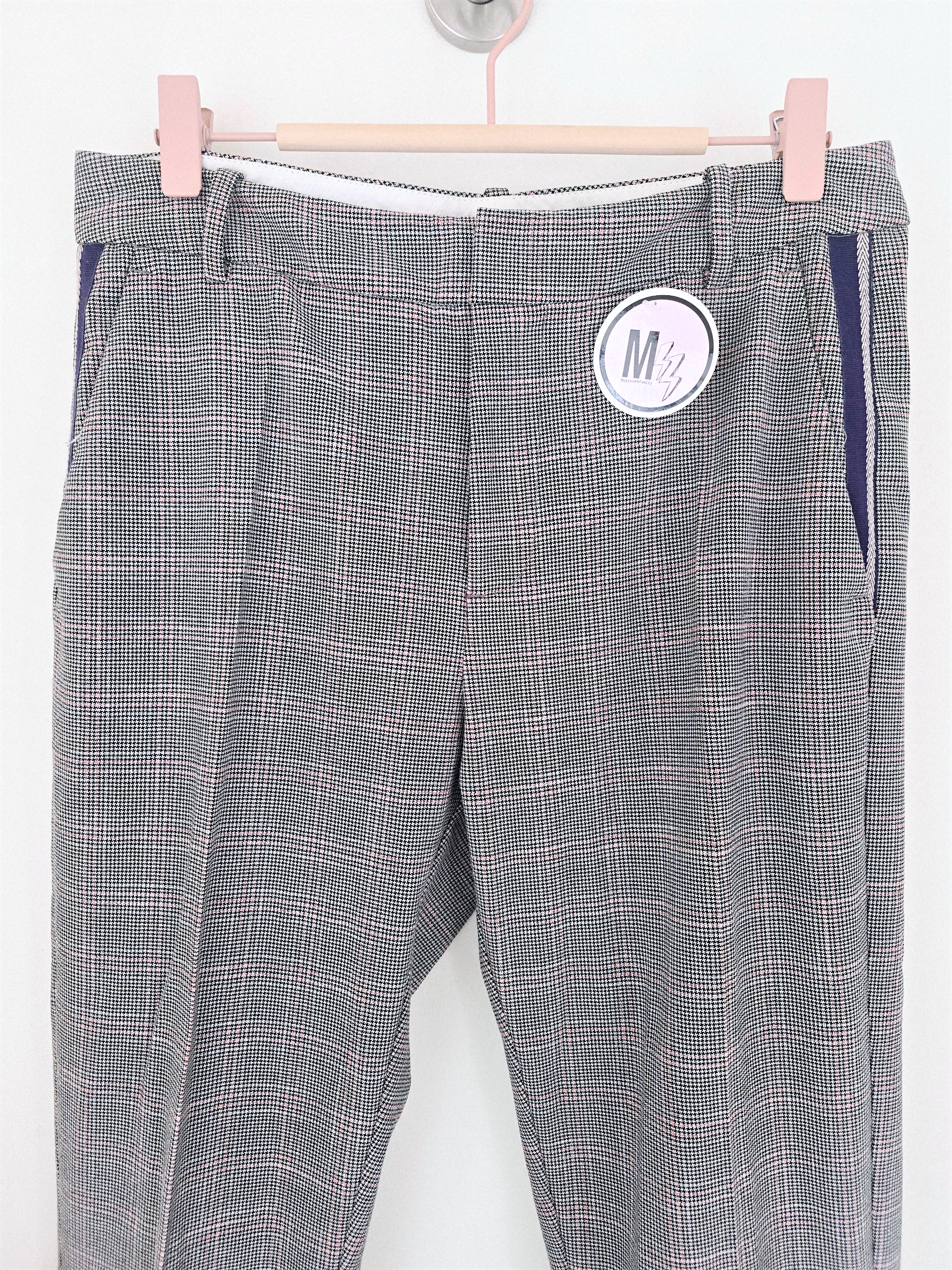 Pantalon chic à carreaux - 𝐌𝐚𝐫𝐢𝐧𝐚𝟒𝟒𝐟𝐚𝐦𝐢𝐥𝐲