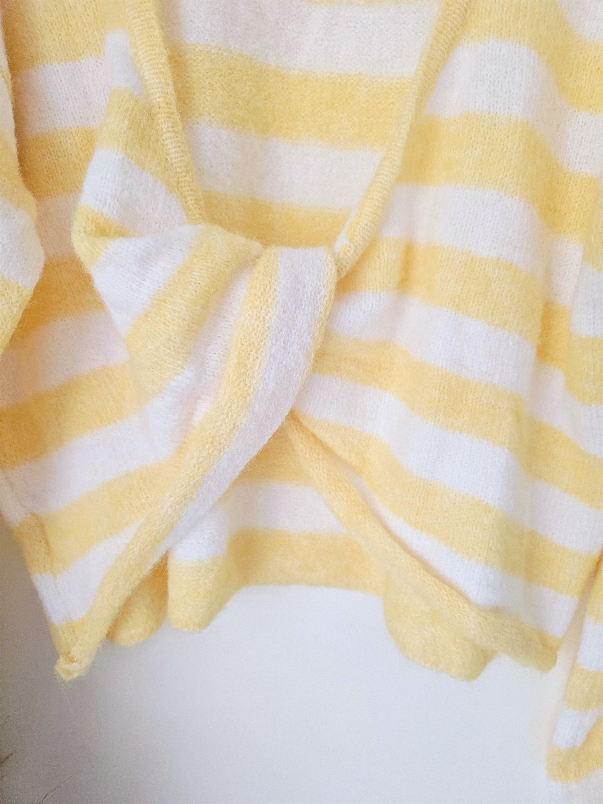 Pull rayé jaune double sens - 𝐌𝐚𝐫𝐢𝐧𝐚𝟒𝟒𝐟𝐚𝐦𝐢𝐥𝐲