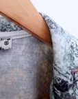 Veste cintrée à imprimé python vert et jaune, munie de strass - 𝐌𝐚𝐫𝐢𝐧𝐚𝟒𝟒𝐟𝐚𝐦𝐢𝐥𝐲
