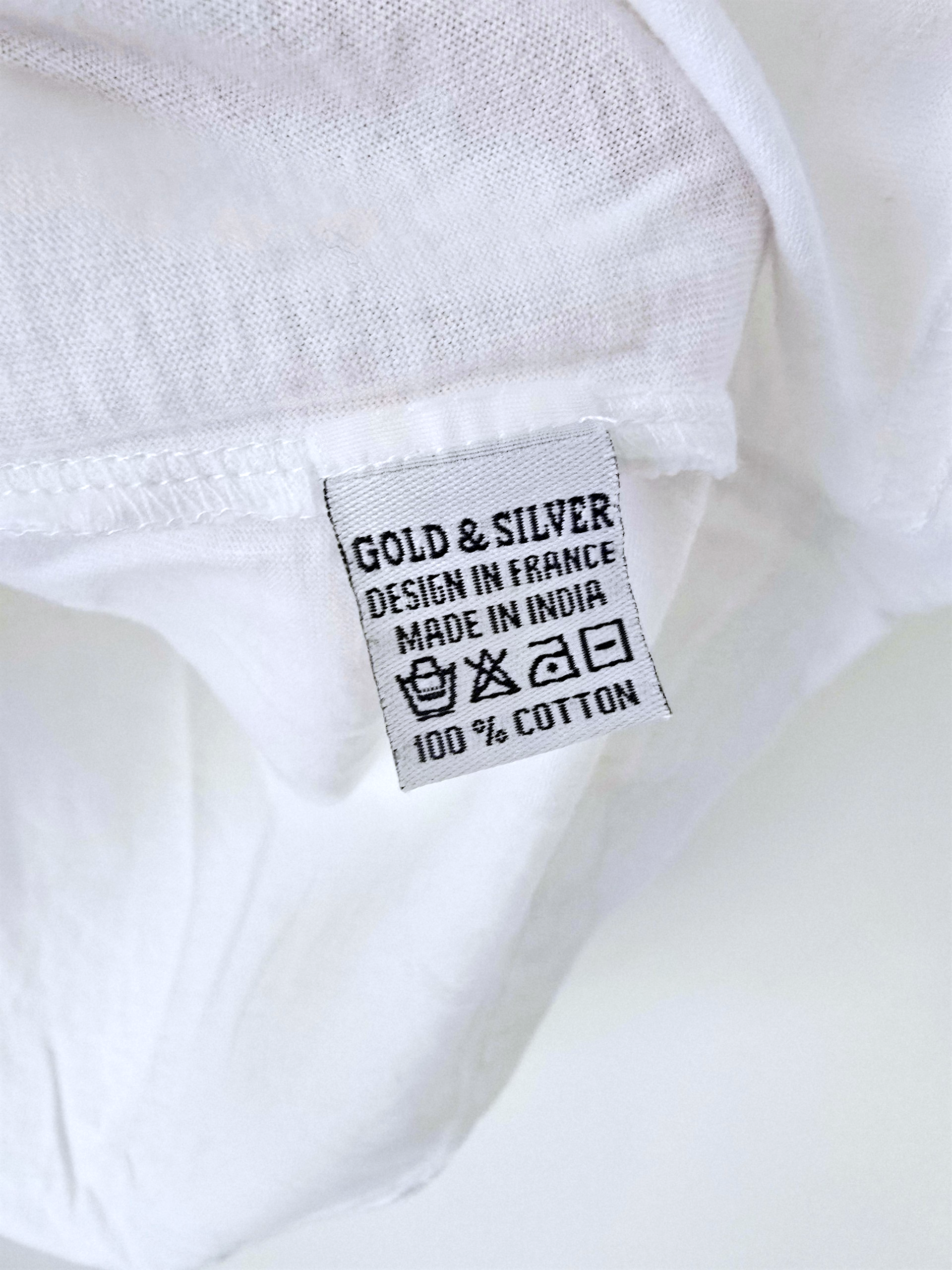 T-shirt blanc muni de perles multicolores peace n'love - 𝐌𝐚𝐫𝐢𝐧𝐚𝟒𝟒𝐟𝐚𝐦𝐢𝐥𝐲