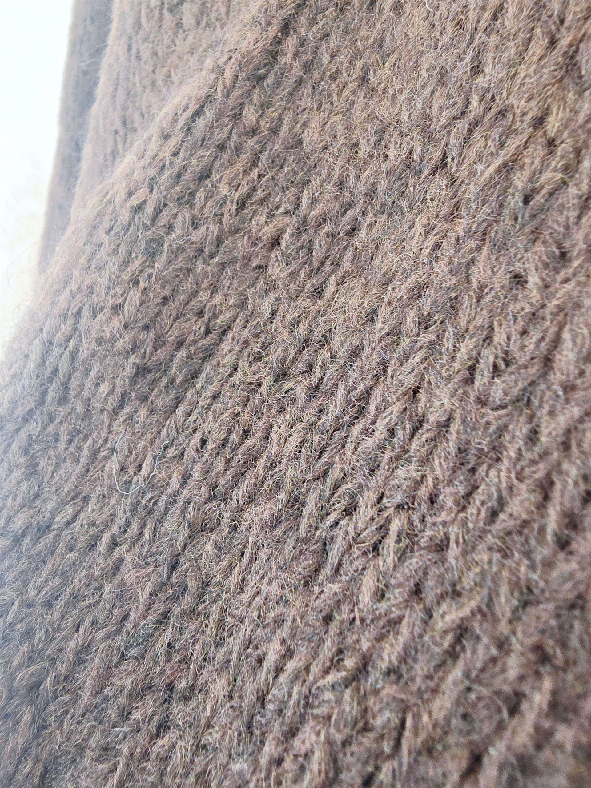 Pull marron longueur asymétrique - 𝐌𝐚𝐫𝐢𝐧𝐚𝟒𝟒𝐟𝐚𝐦𝐢𝐥𝐲