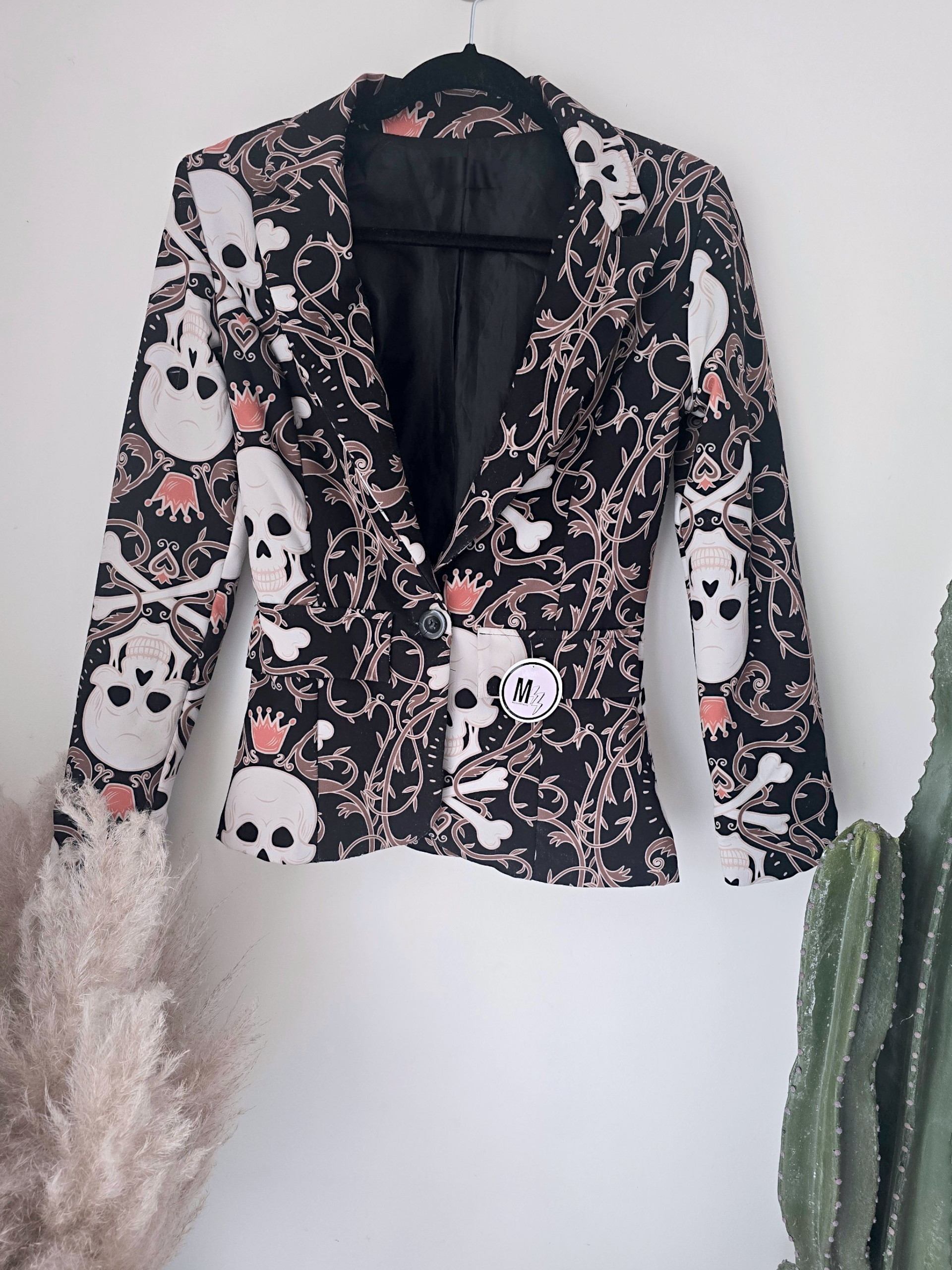 Veste cintrée à imprimé skull - 𝐌𝐚𝐫𝐢𝐧𝐚𝟒𝟒𝐟𝐚𝐦𝐢𝐥𝐲