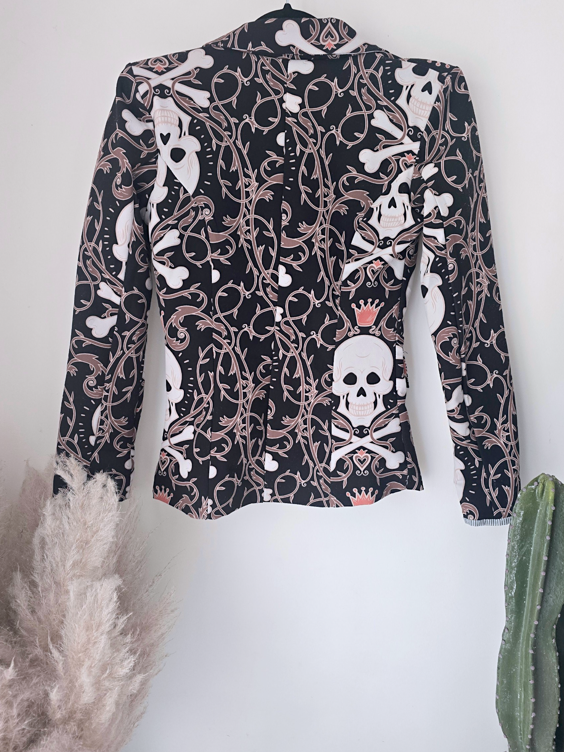 Veste cintrée à imprimé skull - 𝐌𝐚𝐫𝐢𝐧𝐚𝟒𝟒𝐟𝐚𝐦𝐢𝐥𝐲