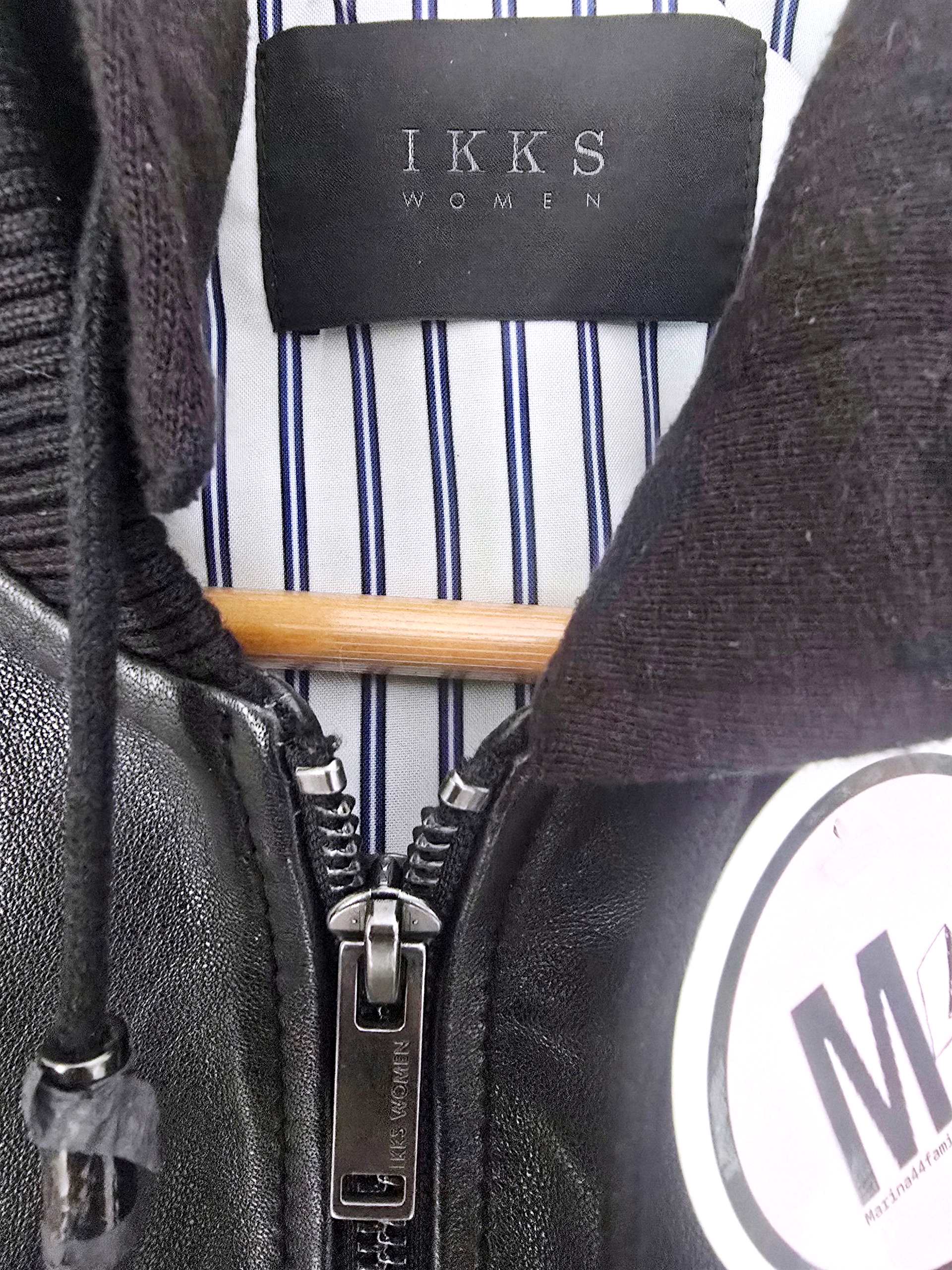 Bombers noir cuir véritable - 𝐌𝐚𝐫𝐢𝐧𝐚𝟒𝟒𝐟𝐚𝐦𝐢𝐥𝐲