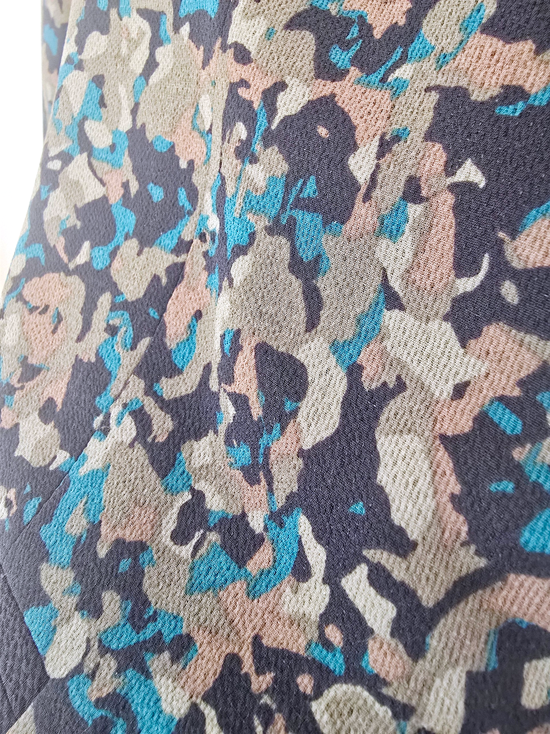 Veste cintrée à imprimé camouflage - 𝐌𝐚𝐫𝐢𝐧𝐚𝟒𝟒𝐟𝐚𝐦𝐢𝐥𝐲