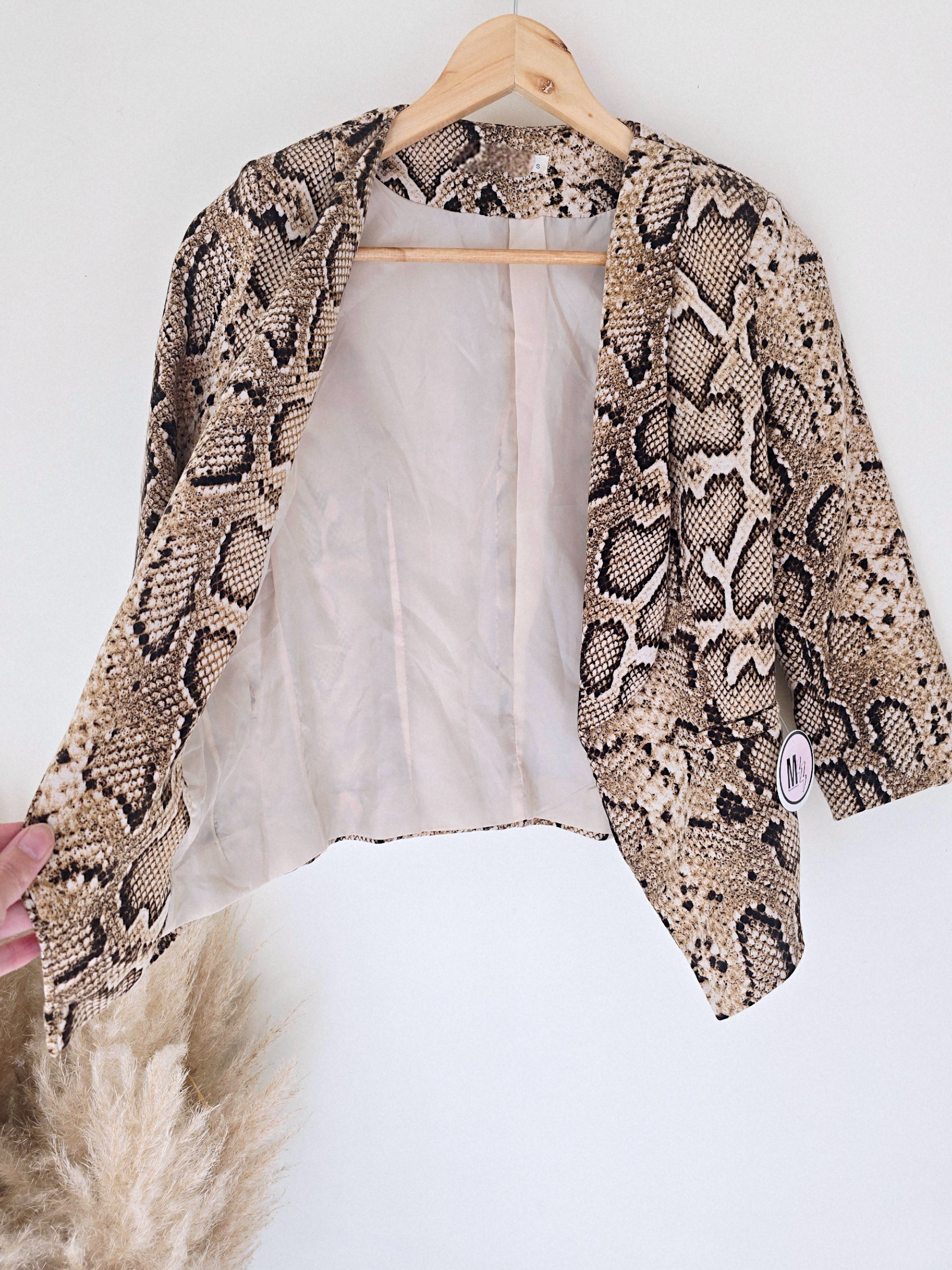 Veste cintrée à imprimé python maille sweat - 𝐌𝐚𝐫𝐢𝐧𝐚𝟒𝟒𝐟𝐚𝐦𝐢𝐥𝐲