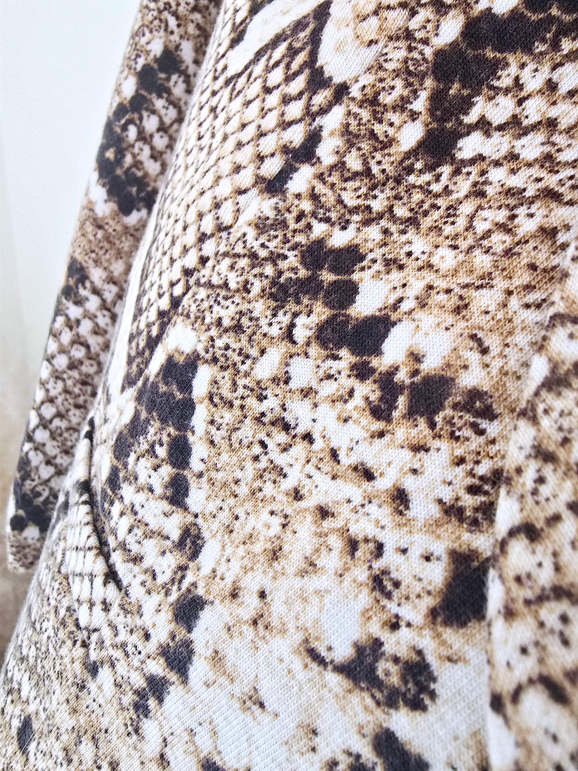 Veste cintrée à imprimé python maille sweat - 𝐌𝐚𝐫𝐢𝐧𝐚𝟒𝟒𝐟𝐚𝐦𝐢𝐥𝐲