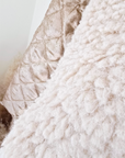 Manteau bouclette beige à manches dorées - 𝐌𝐚𝐫𝐢𝐧𝐚𝟒𝟒𝐟𝐚𝐦𝐢𝐥𝐲