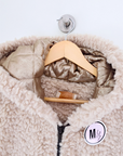 Manteau bouclette beige à manches dorées - 𝐌𝐚𝐫𝐢𝐧𝐚𝟒𝟒𝐟𝐚𝐦𝐢𝐥𝐲