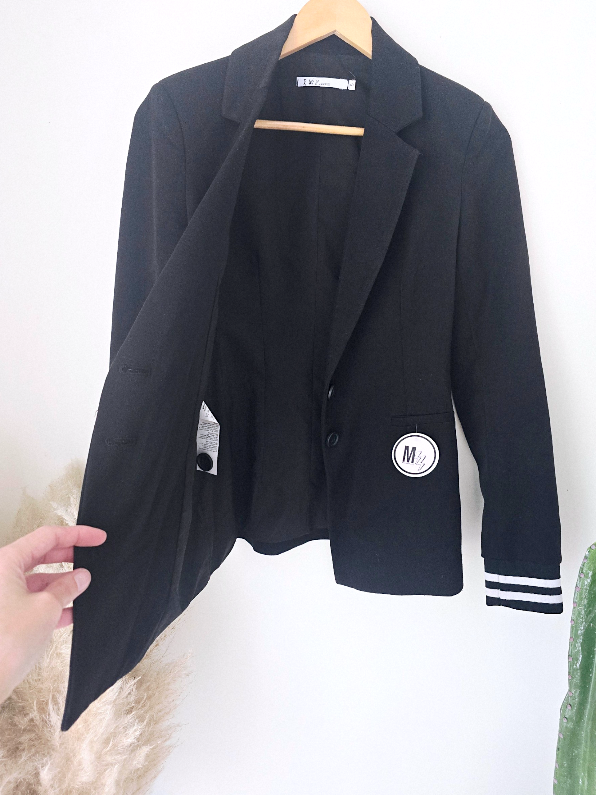 Veste cintrée noire à poignets sweat - 𝐌𝐚𝐫𝐢𝐧𝐚𝟒𝟒𝐟𝐚𝐦𝐢𝐥𝐲