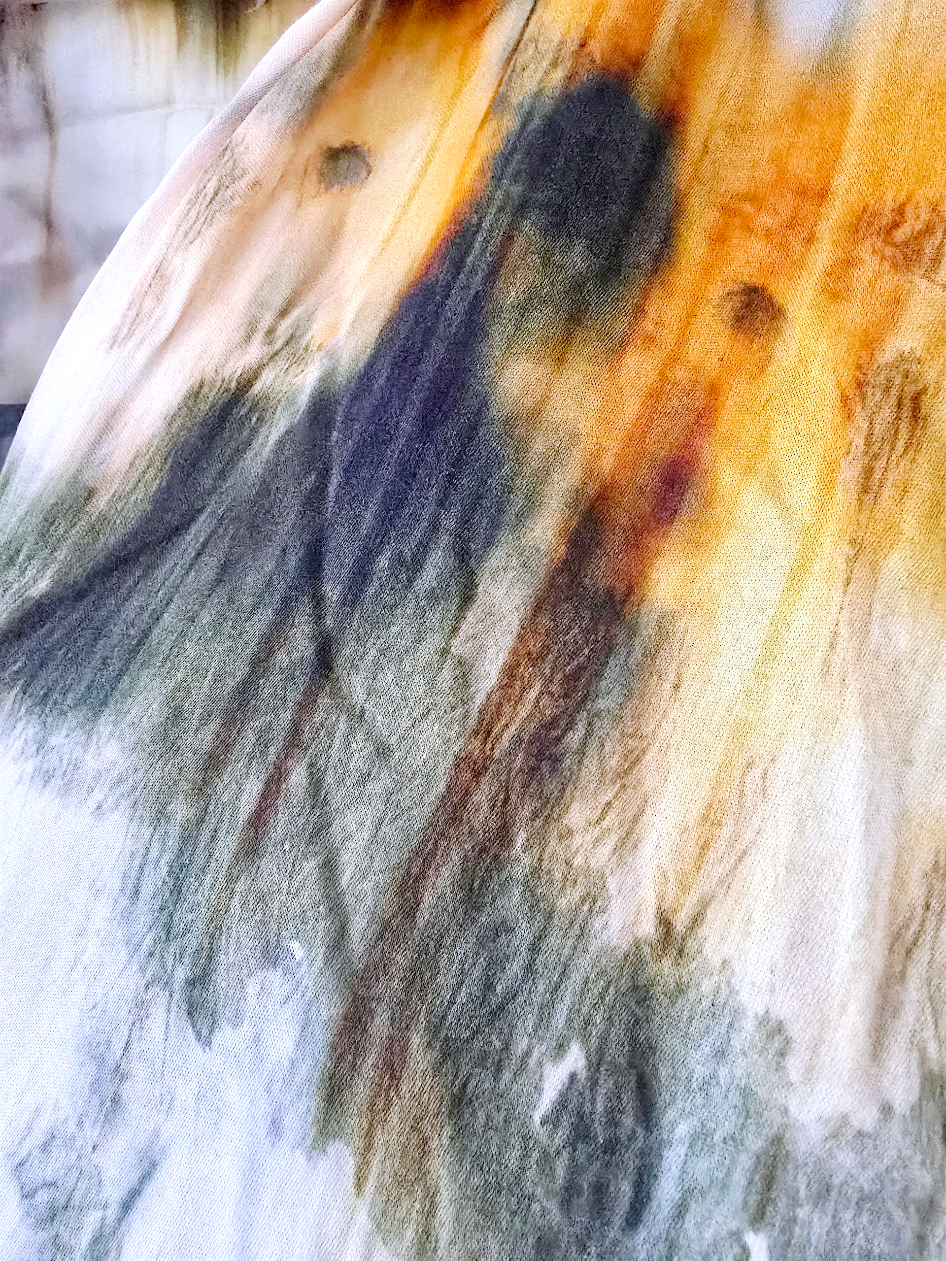 Chemise tie and dye kaki et jaune - 𝐌𝐚𝐫𝐢𝐧𝐚𝟒𝟒𝐟𝐚𝐦𝐢𝐥𝐲