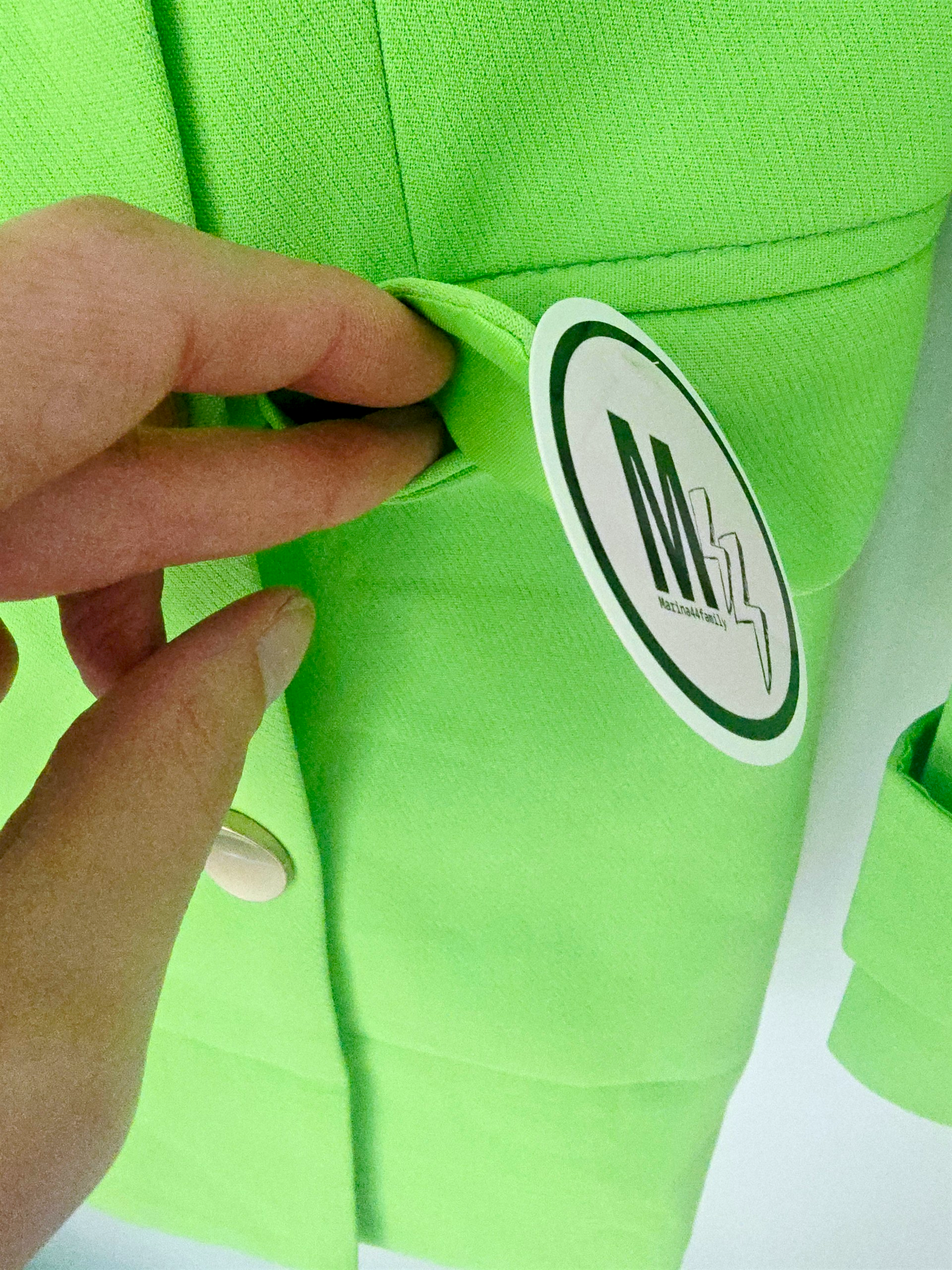 Blazer vert fluo - 𝐌𝐚𝐫𝐢𝐧𝐚𝟒𝟒𝐟𝐚𝐦𝐢𝐥𝐲