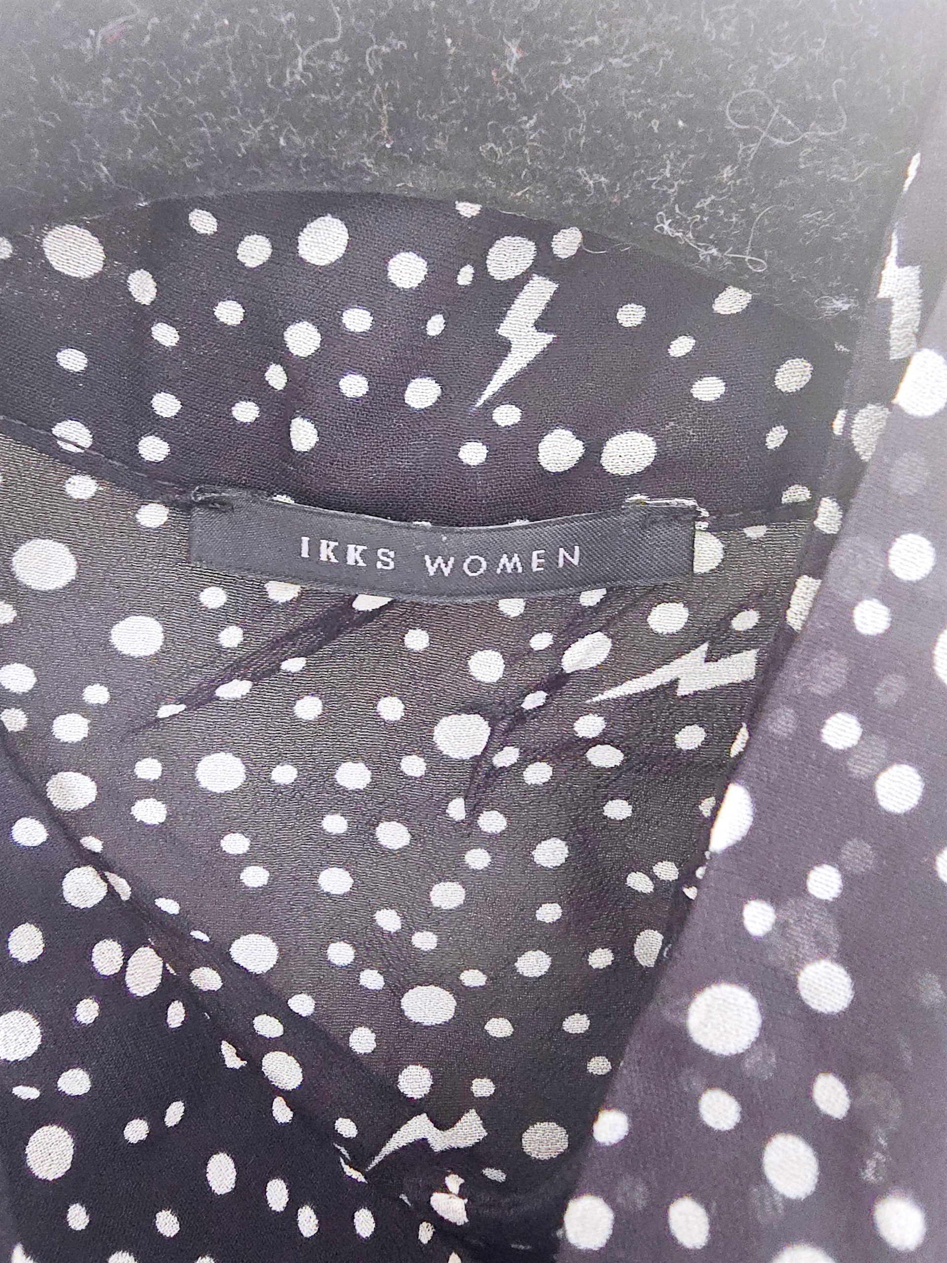 Chemise noire à imprimé éclairs et pois blancs - 𝐌𝐚𝐫𝐢𝐧𝐚𝟒𝟒𝐟𝐚𝐦𝐢𝐥𝐲
