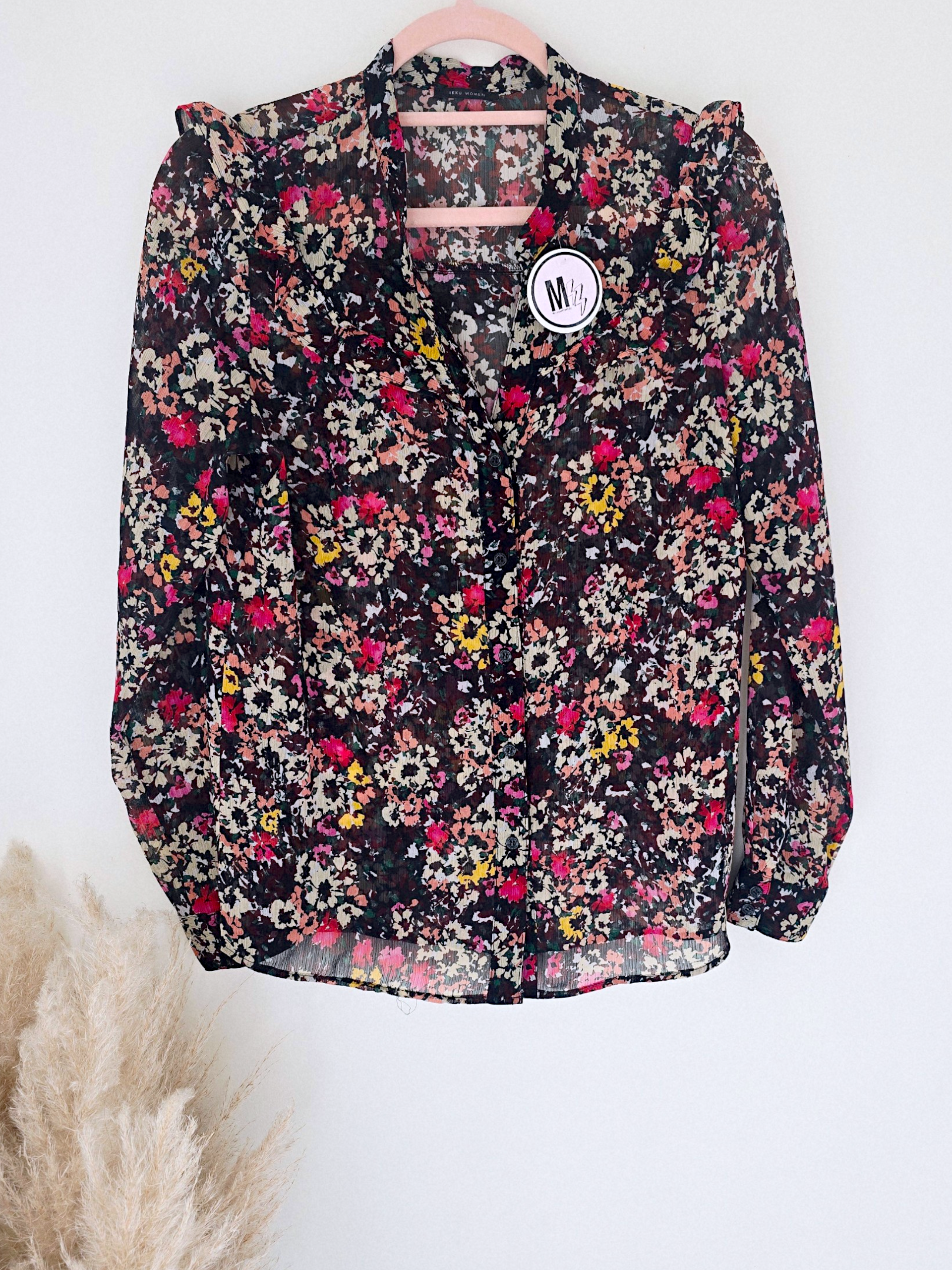 Chemise lumineuse à imprimé flowers - 𝐌𝐚𝐫𝐢𝐧𝐚𝟒𝟒𝐟𝐚𝐦𝐢𝐥𝐲