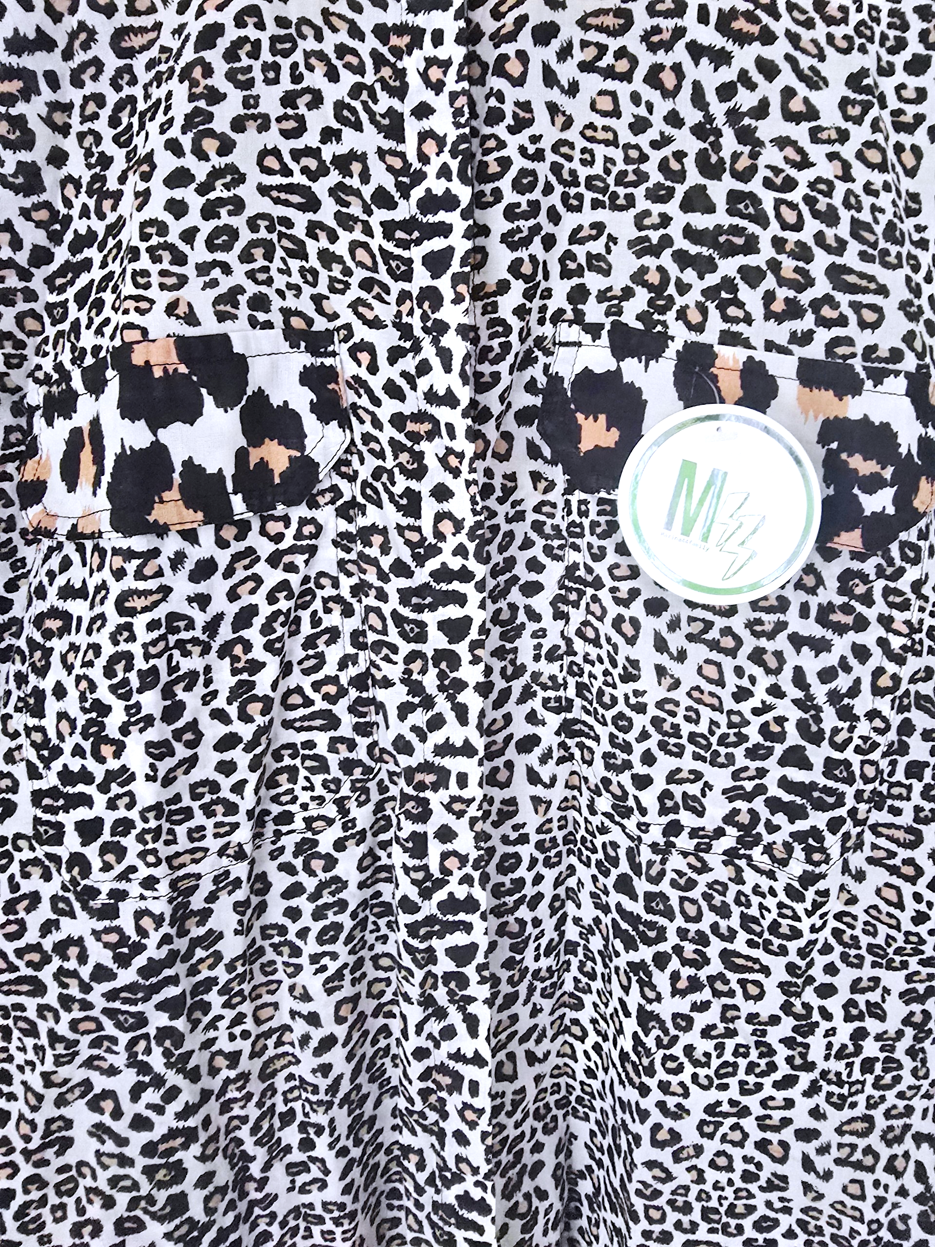 Chemise en coton à imprimé léopard - 𝐌𝐚𝐫𝐢𝐧𝐚𝟒𝟒𝐟𝐚𝐦𝐢𝐥𝐲