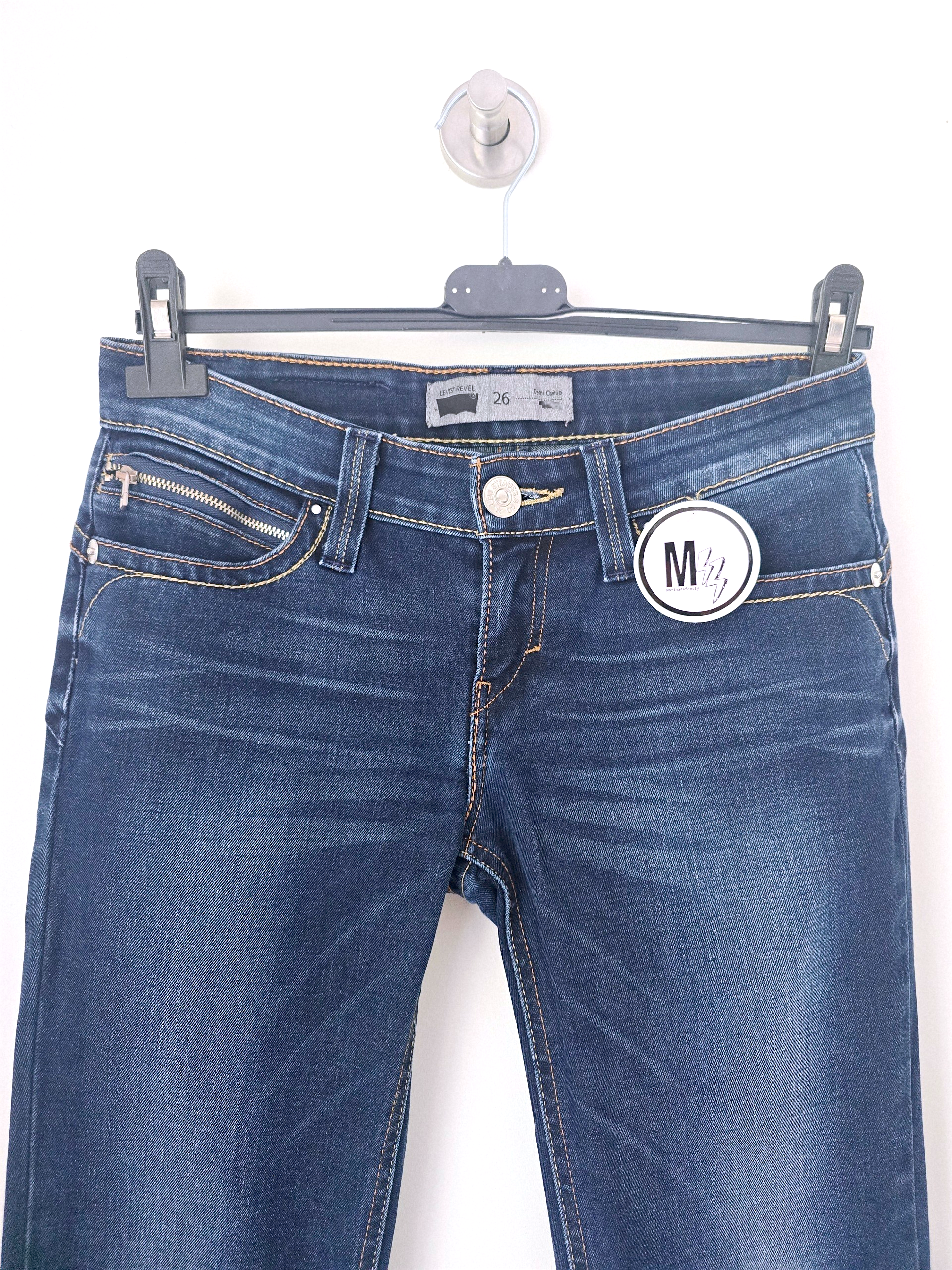 Jean bleu brut demi curve - 𝐌𝐚𝐫𝐢𝐧𝐚𝟒𝟒𝐟𝐚𝐦𝐢𝐥𝐲