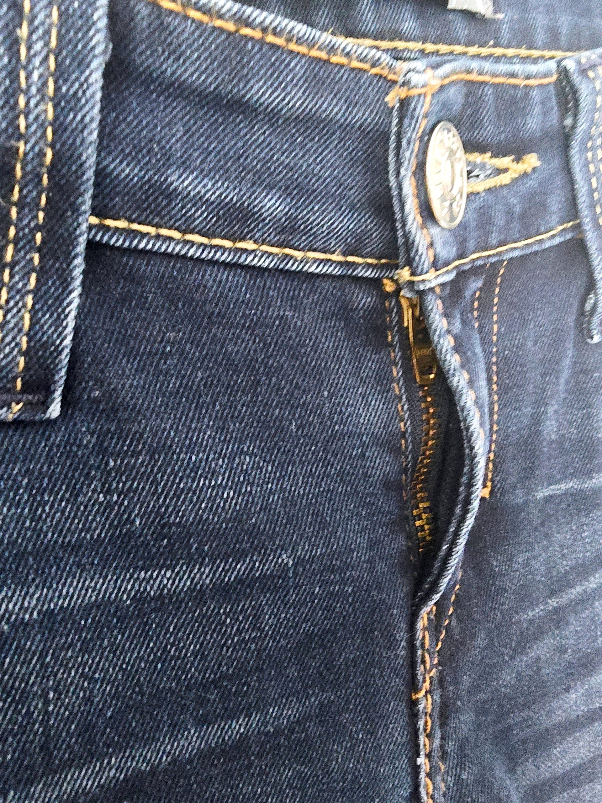 Jean bleu brut demi curve - 𝐌𝐚𝐫𝐢𝐧𝐚𝟒𝟒𝐟𝐚𝐦𝐢𝐥𝐲