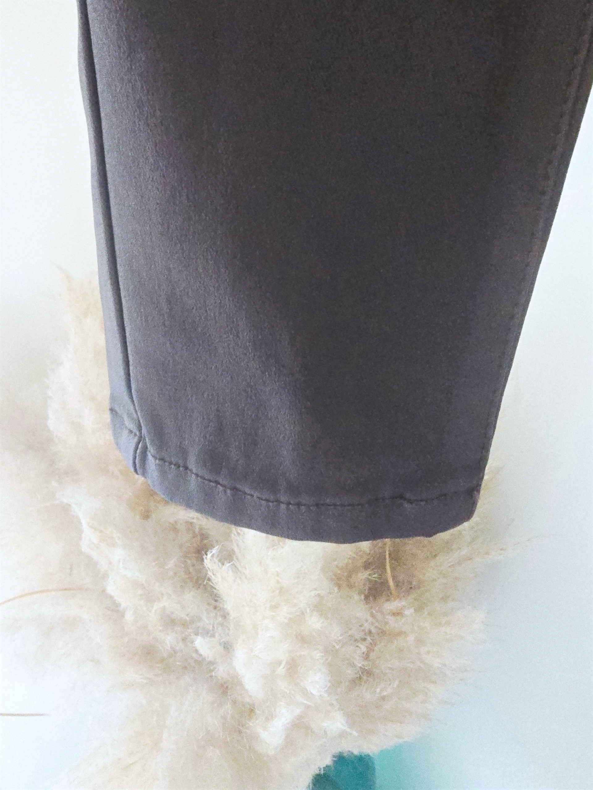 Pantalon huilé marron avec sa ceinture - 𝐌𝐚𝐫𝐢𝐧𝐚𝟒𝟒𝐟𝐚𝐦𝐢𝐥𝐲