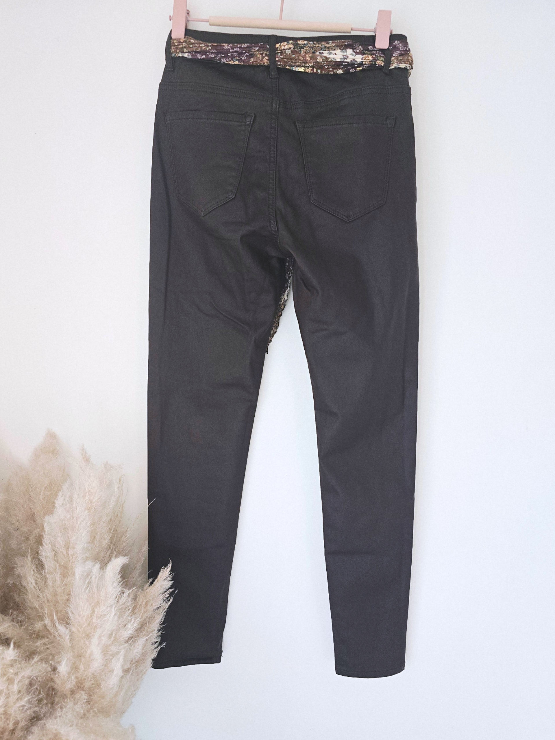 Pantalon huilé marron avec sa ceinture - 𝐌𝐚𝐫𝐢𝐧𝐚𝟒𝟒𝐟𝐚𝐦𝐢𝐥𝐲