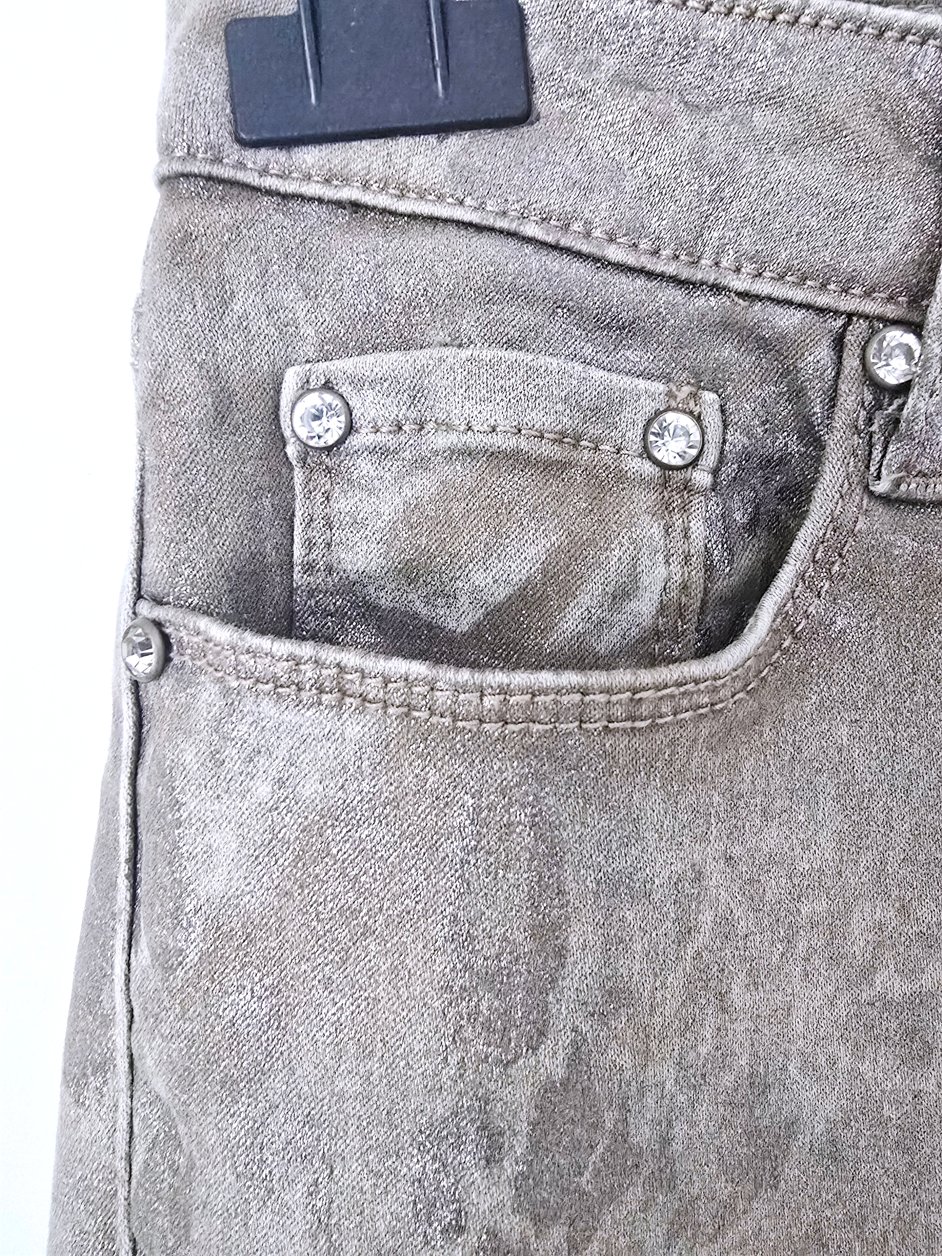 Pantalon bronze à imprimé animal - 𝐌𝐚𝐫𝐢𝐧𝐚𝟒𝟒𝐟𝐚𝐦𝐢𝐥𝐲