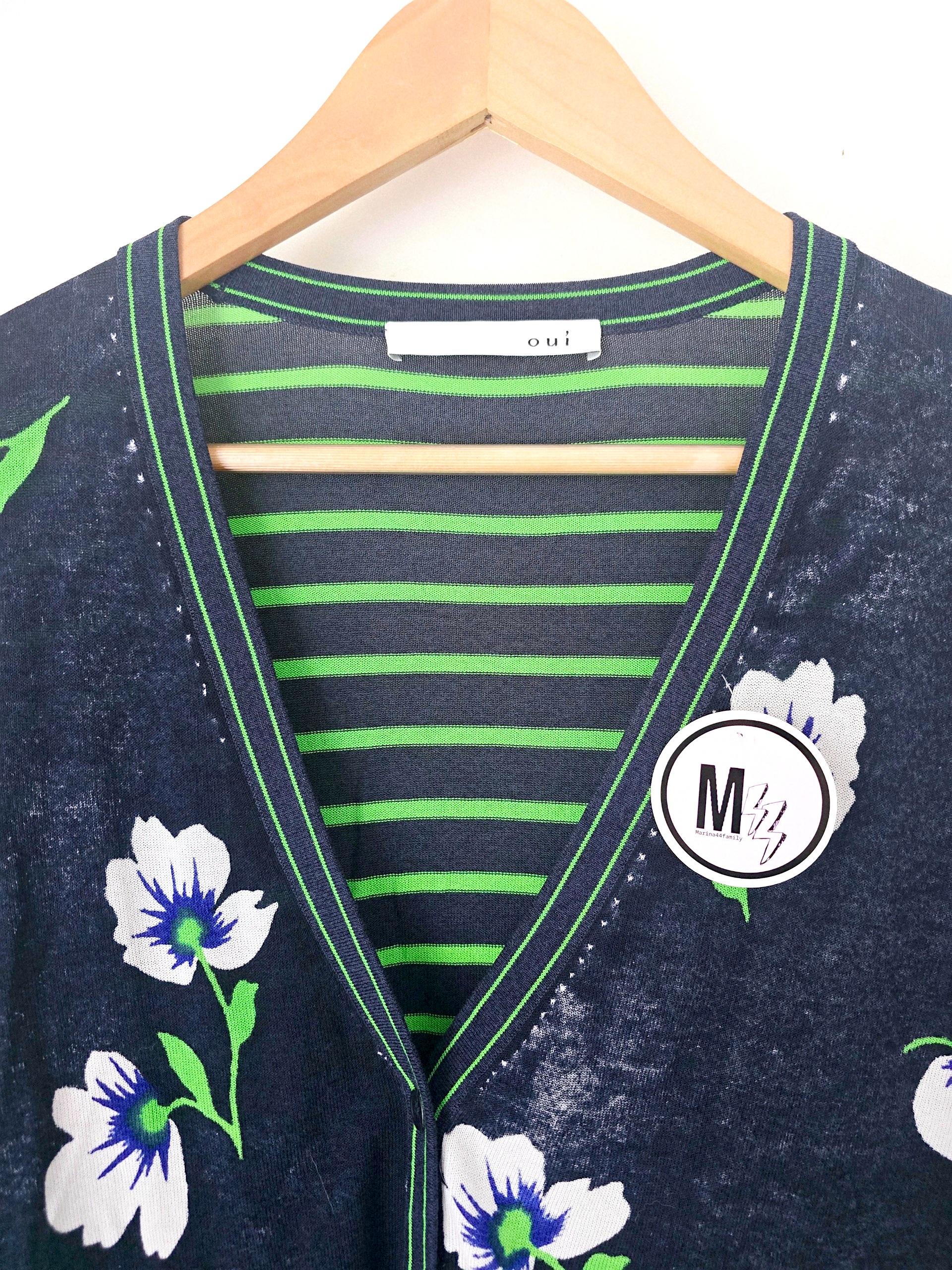 Cardigan bleu marine délavé à imprimé vert fluo - 𝐌𝐚𝐫𝐢𝐧𝐚𝟒𝟒𝐟𝐚𝐦𝐢𝐥𝐲