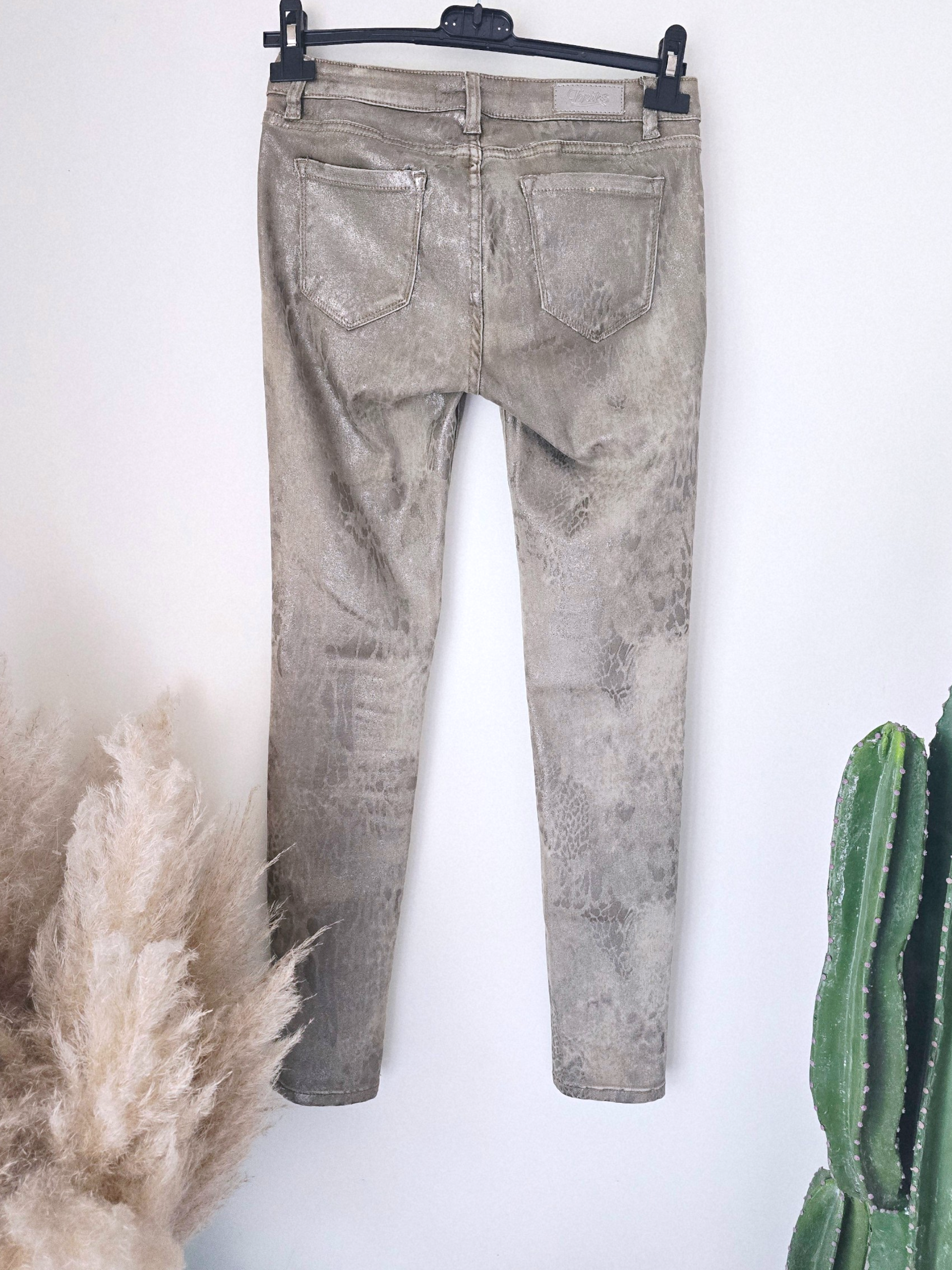Pantalon bronze à imprimé animal - 𝐌𝐚𝐫𝐢𝐧𝐚𝟒𝟒𝐟𝐚𝐦𝐢𝐥𝐲