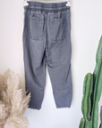 Pantalon gris coupe droite - 𝐌𝐚𝐫𝐢𝐧𝐚𝟒𝟒𝐟𝐚𝐦𝐢𝐥𝐲