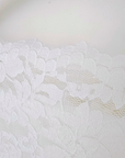 Haut blanc à dentelle - 𝐌𝐚𝐫𝐢𝐧𝐚𝟒𝟒𝐟𝐚𝐦𝐢𝐥𝐲