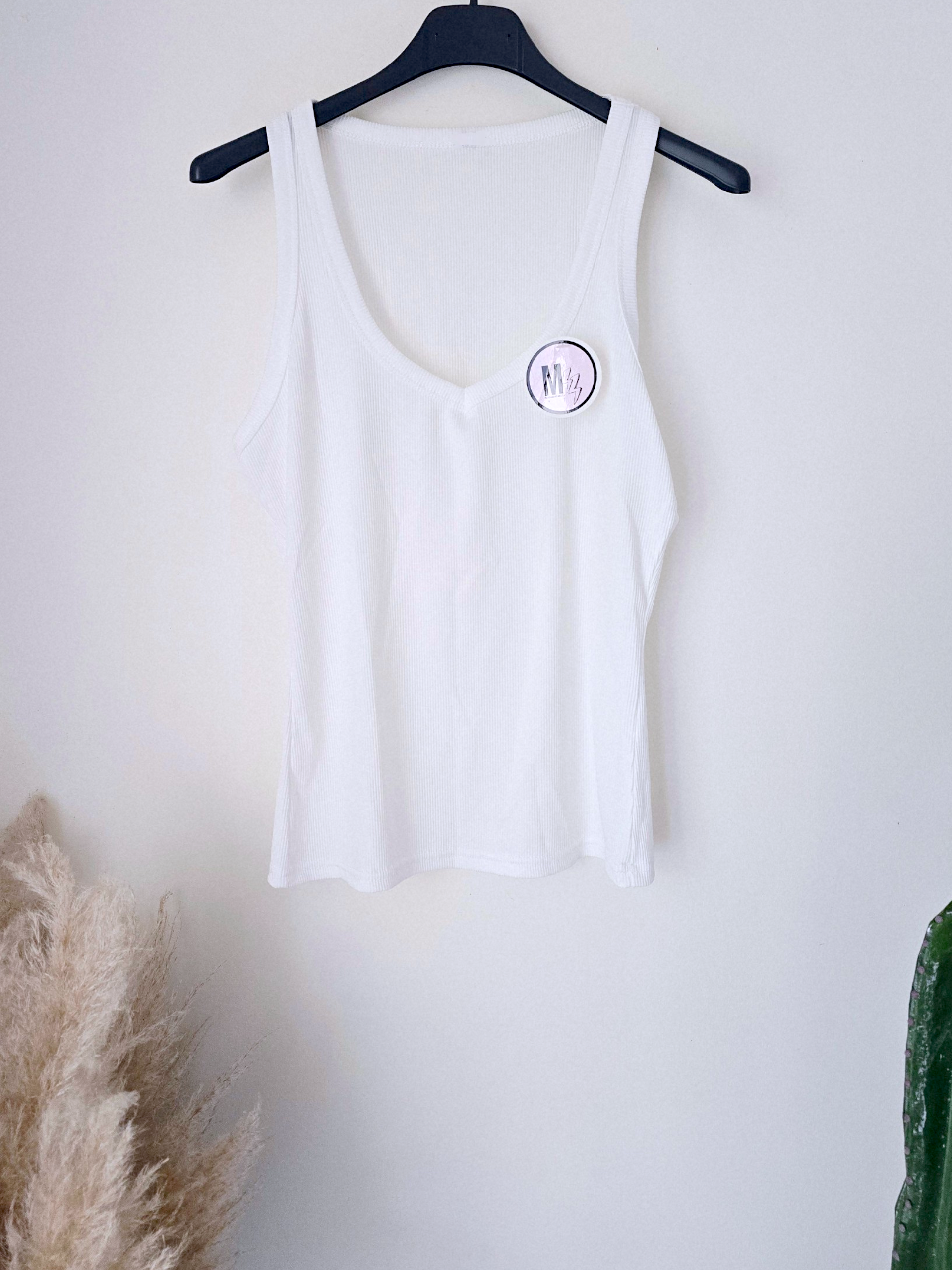 Debardeur blanc maille côtelée - 𝐌𝐚𝐫𝐢𝐧𝐚𝟒𝟒𝐟𝐚𝐦𝐢𝐥𝐲