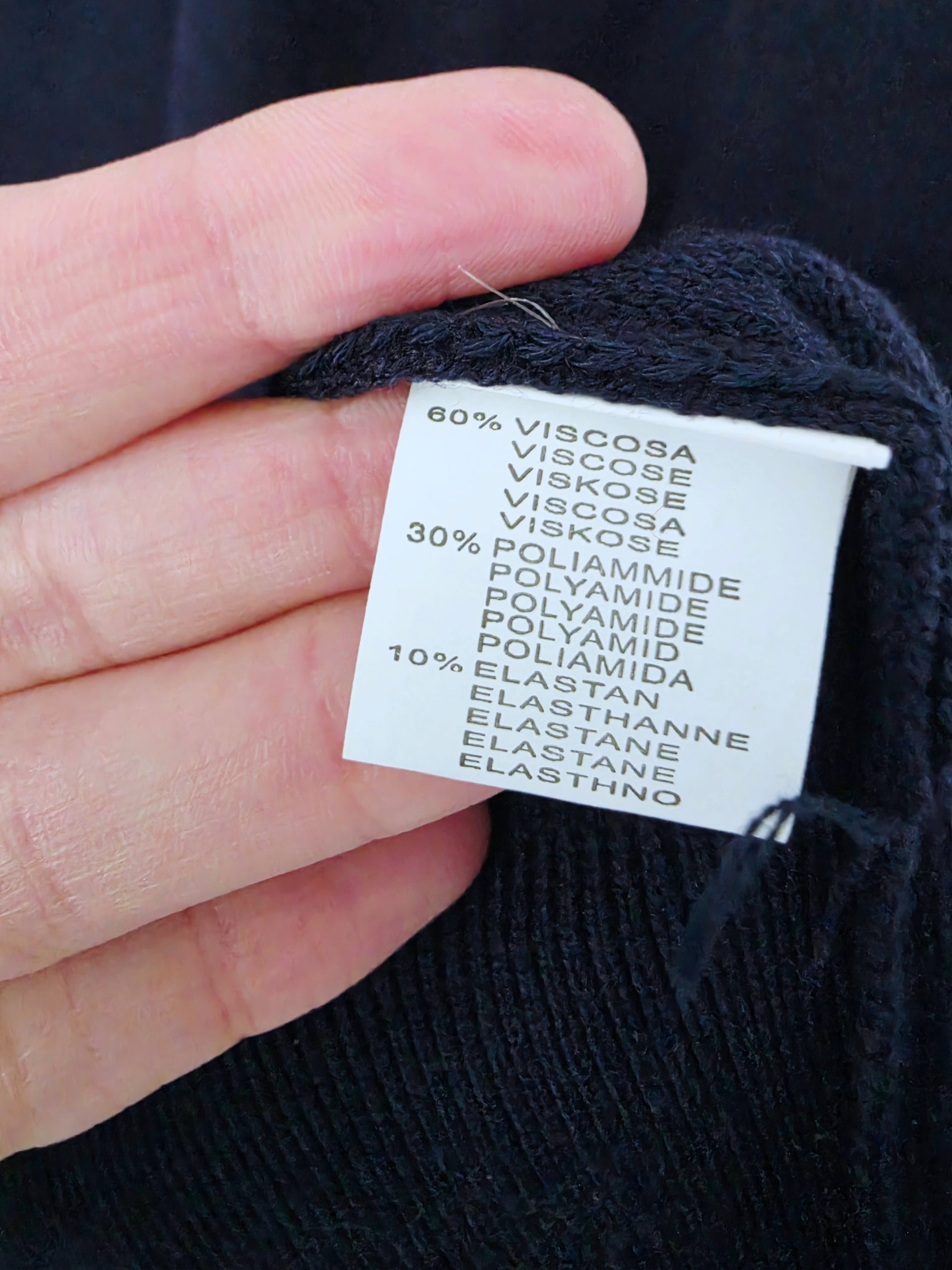 Pull bleu marine à inscriptions - 𝐌𝐚𝐫𝐢𝐧𝐚𝟒𝟒𝐟𝐚𝐦𝐢𝐥𝐲