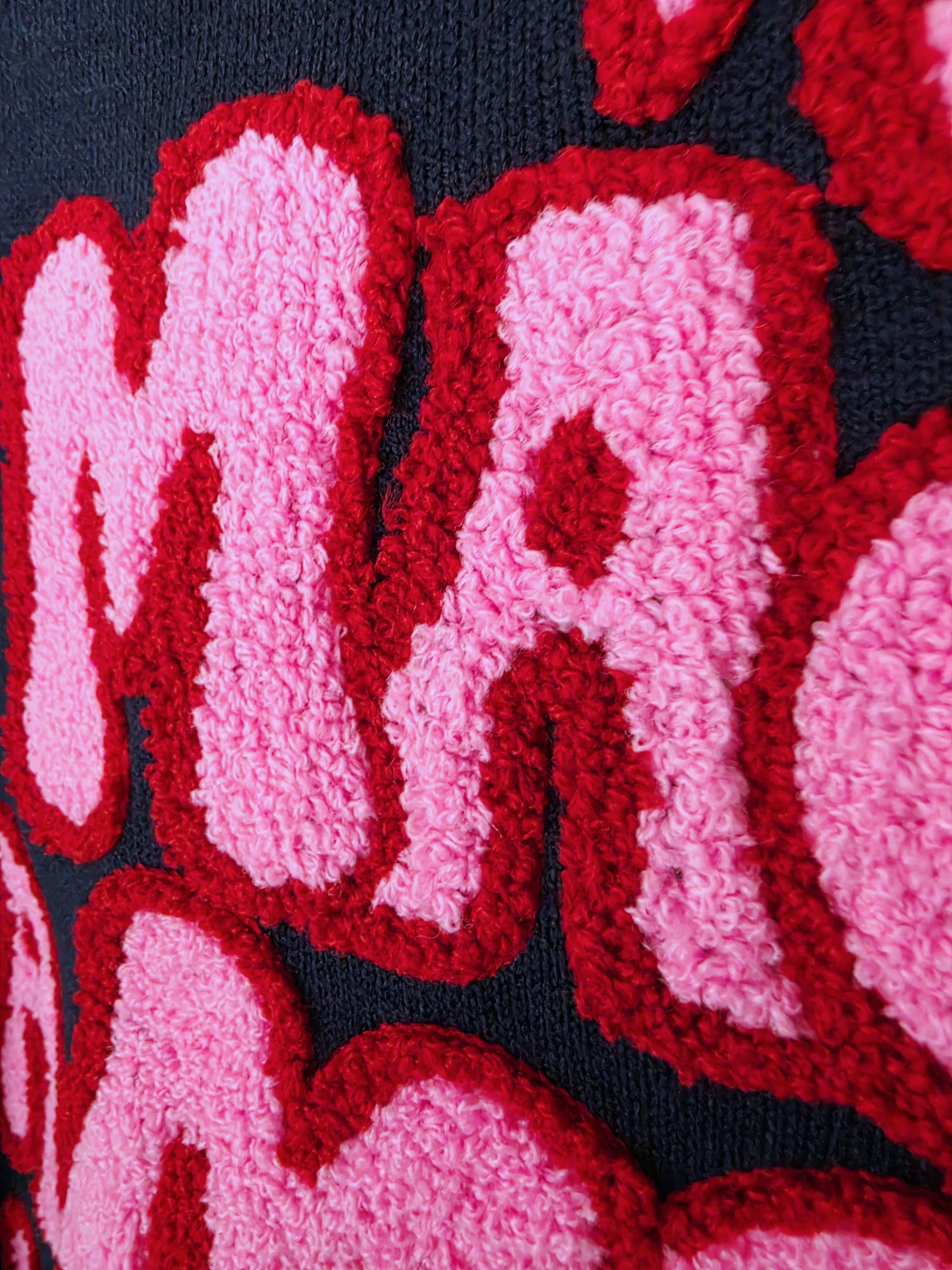 Pull bleu marine à inscriptions - 𝐌𝐚𝐫𝐢𝐧𝐚𝟒𝟒𝐟𝐚𝐦𝐢𝐥𝐲
