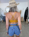 Brassière jaune en crochet