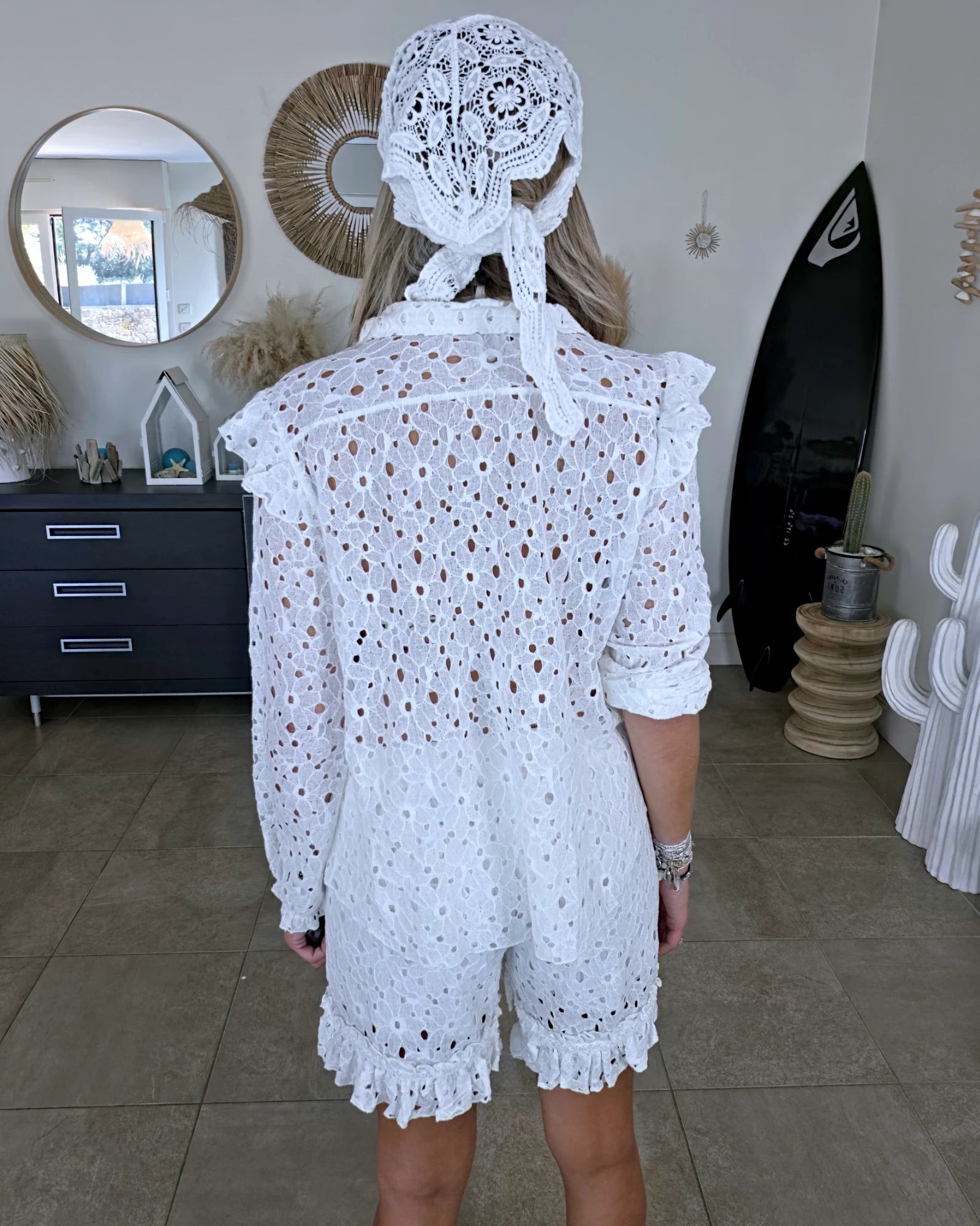 Ensemble blanc chemise + short à broderie anglaise