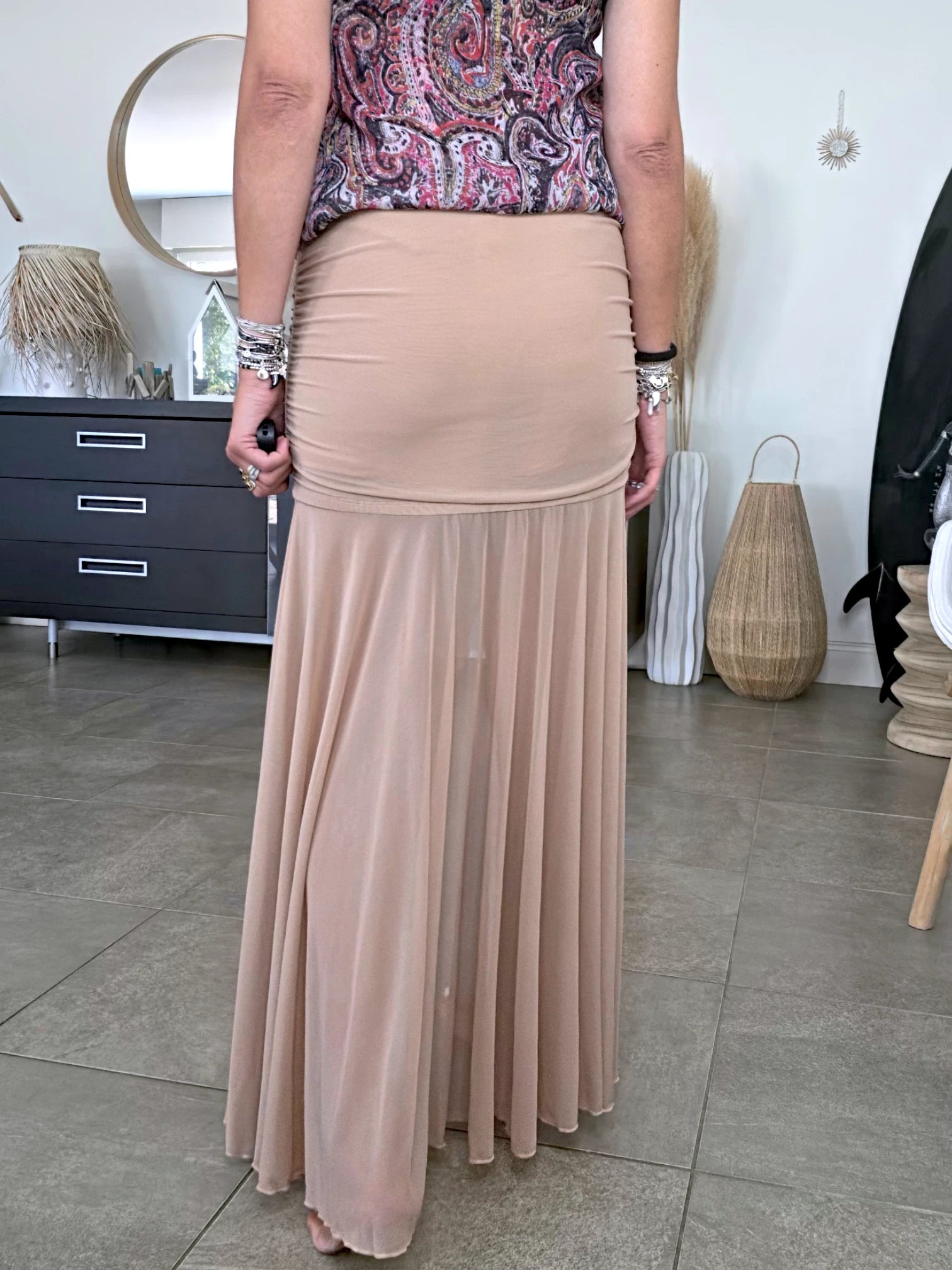 Jupe beige rosé asymétrique