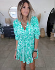 Robe blanche à imprimé vert vif - 𝐌𝐚𝐫𝐢𝐧𝐚𝟒𝟒𝐟𝐚𝐦𝐢𝐥𝐲