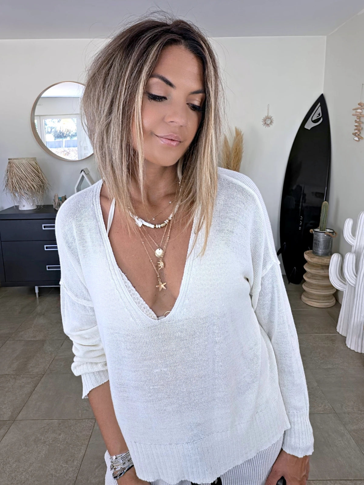 Pull blanc cassé à inscriptions au dos vert vif - 𝐌𝐚𝐫𝐢𝐧𝐚𝟒𝟒𝐟𝐚𝐦𝐢𝐥𝐲