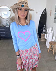 T-shirt coeur bleu et rose fluo