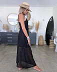 Robe noire ajourée