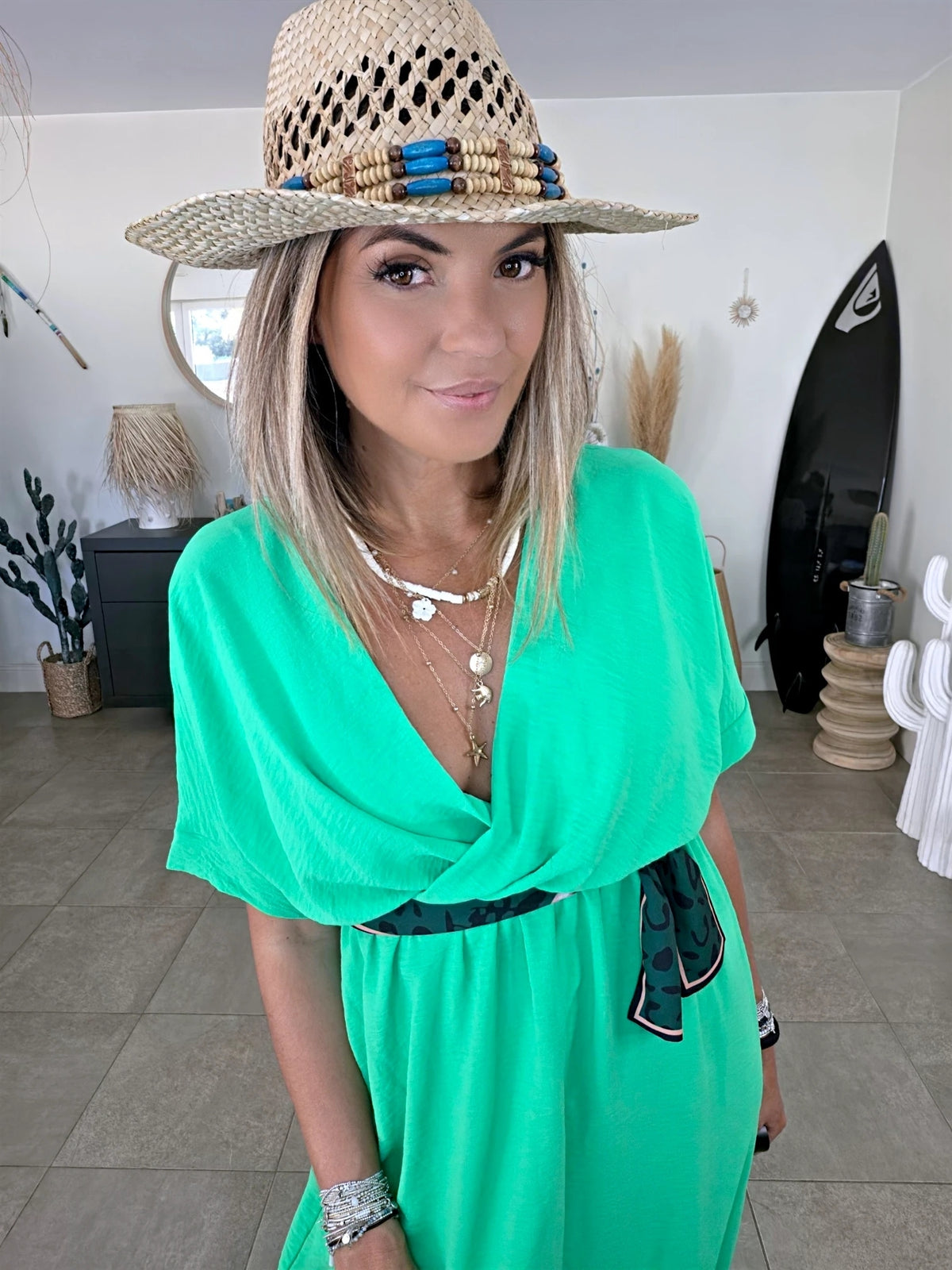 Robe vert vif avec sa ceinture japonaise - 𝐌𝐚𝐫𝐢𝐧𝐚𝟒𝟒𝐟𝐚𝐦𝐢𝐥𝐲