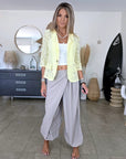 Pantalon beige-gris esprit "jupe-culotte"