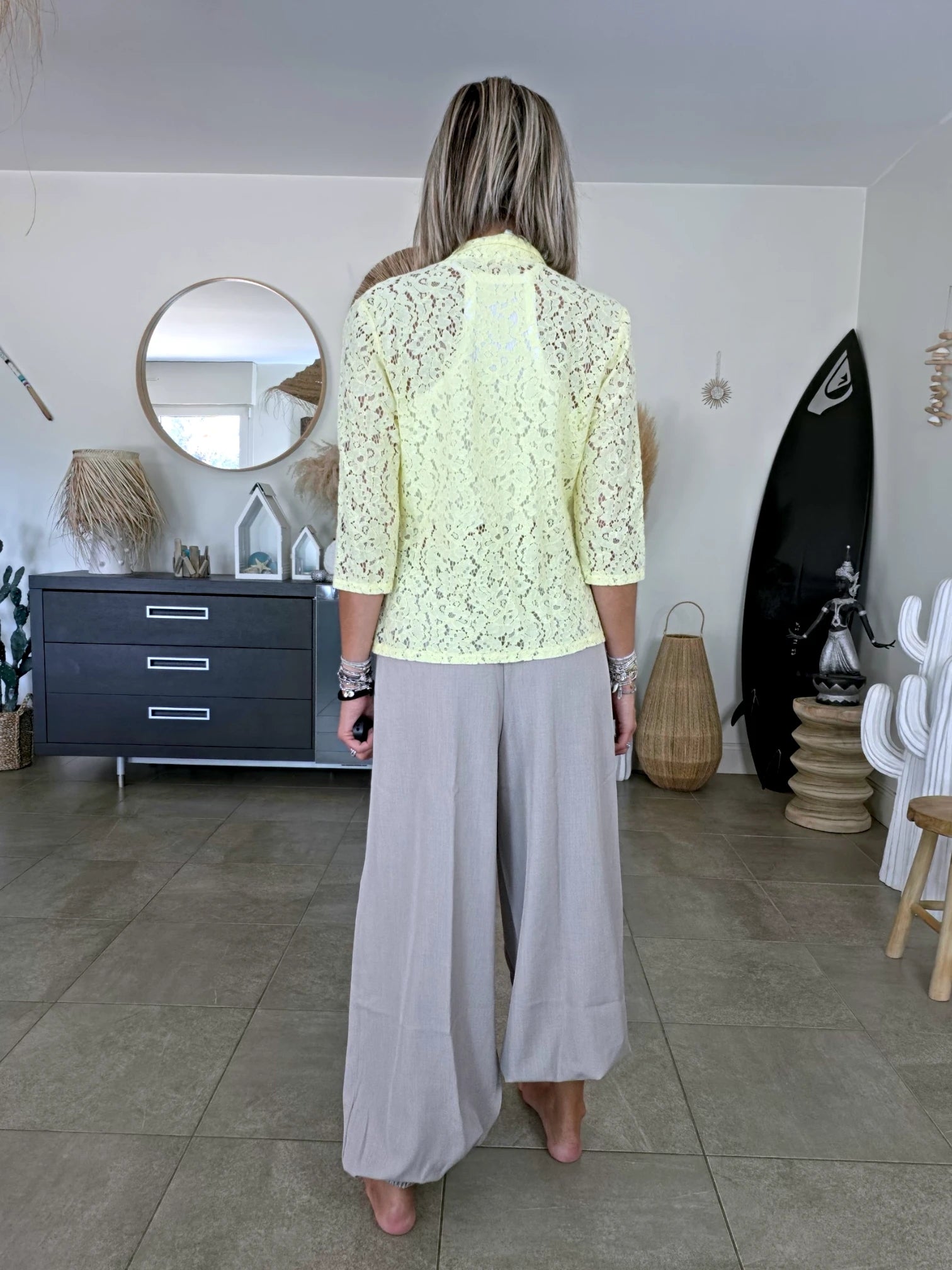 Pantalon beige-gris esprit "jupe-culotte"