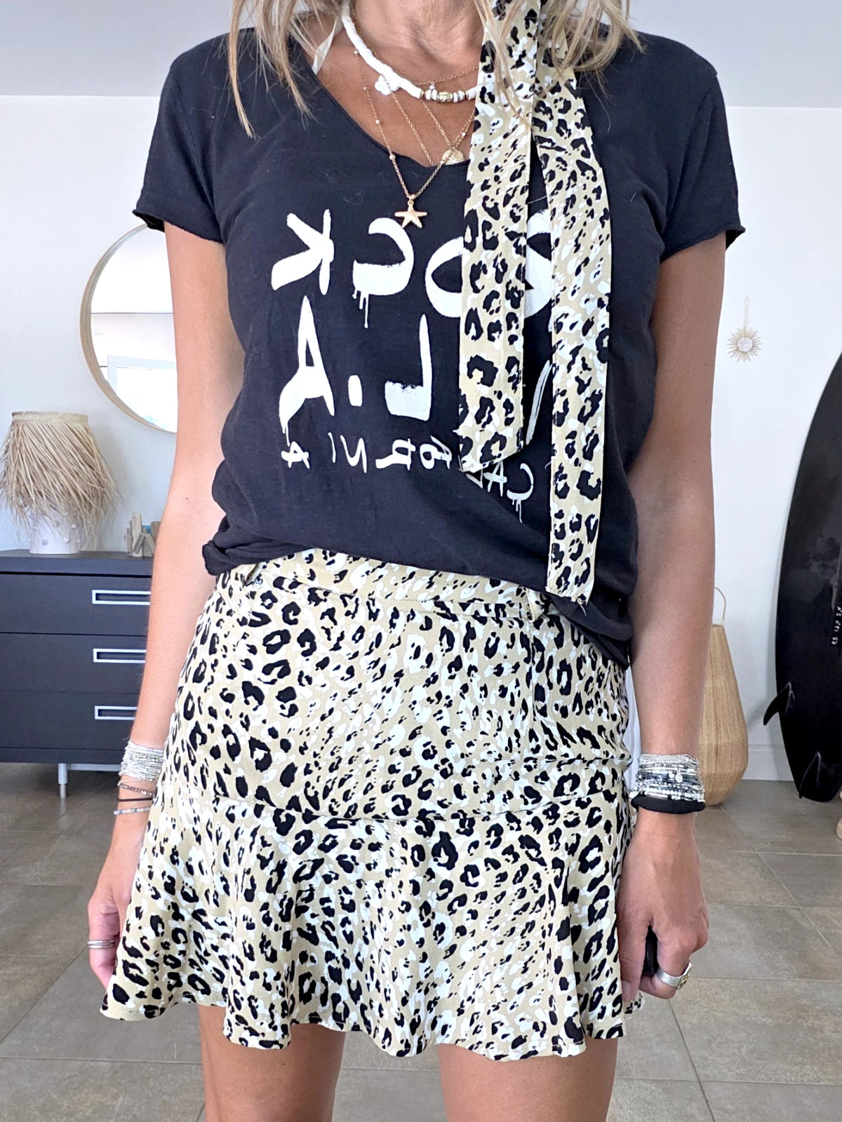 T-shirt noir à inscriptions blanches paillettées - 𝐌𝐚𝐫𝐢𝐧𝐚𝟒𝟒𝐟𝐚𝐦𝐢𝐥𝐲