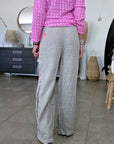 Pantalon taupe à bandes fluo