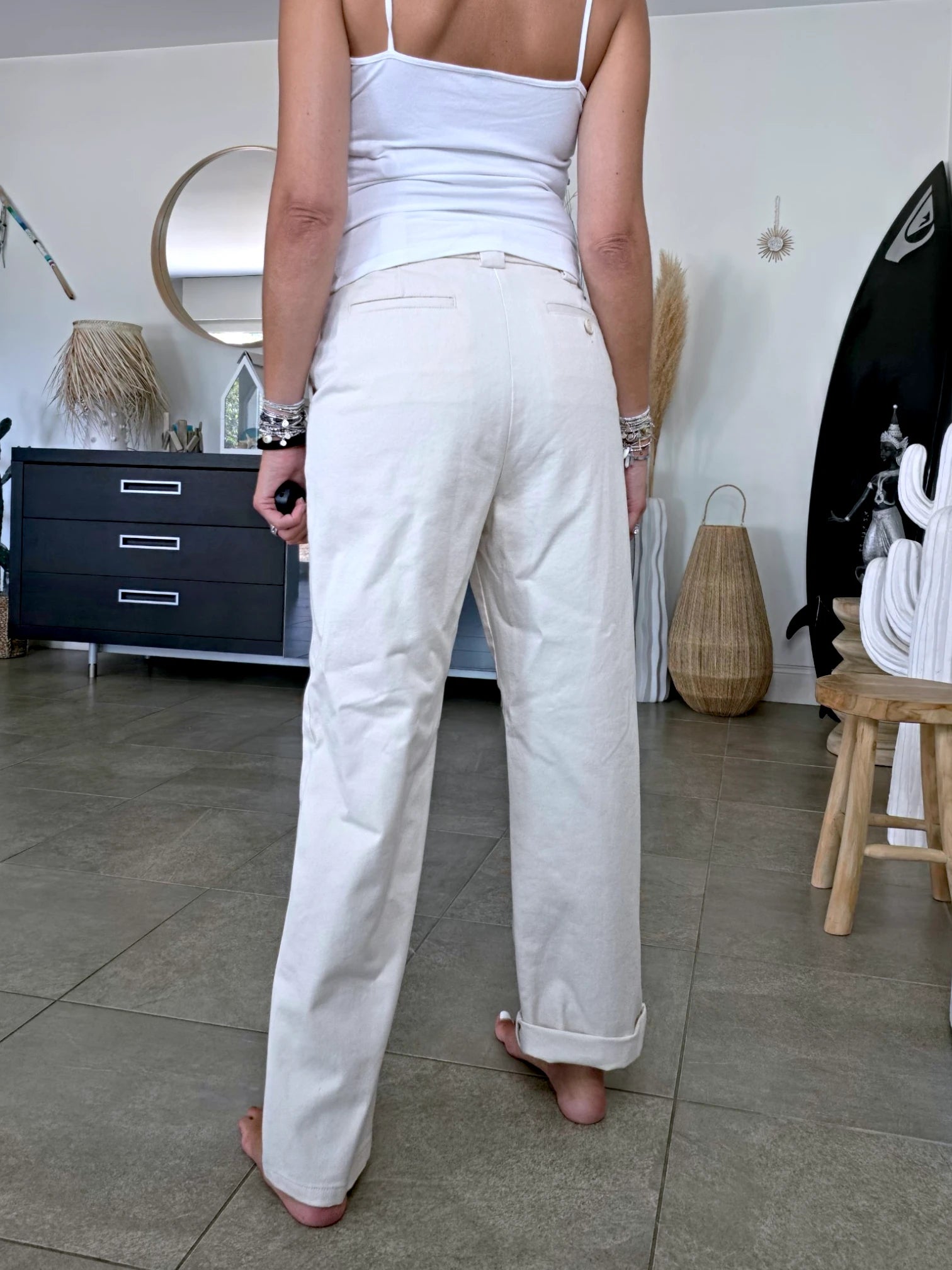 Pantalon écru taille asymétrique