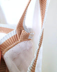 Robe blanche ajourée