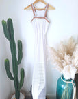Robe blanche ajourée
