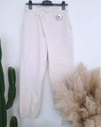 Pantalon écru taille asymétrique