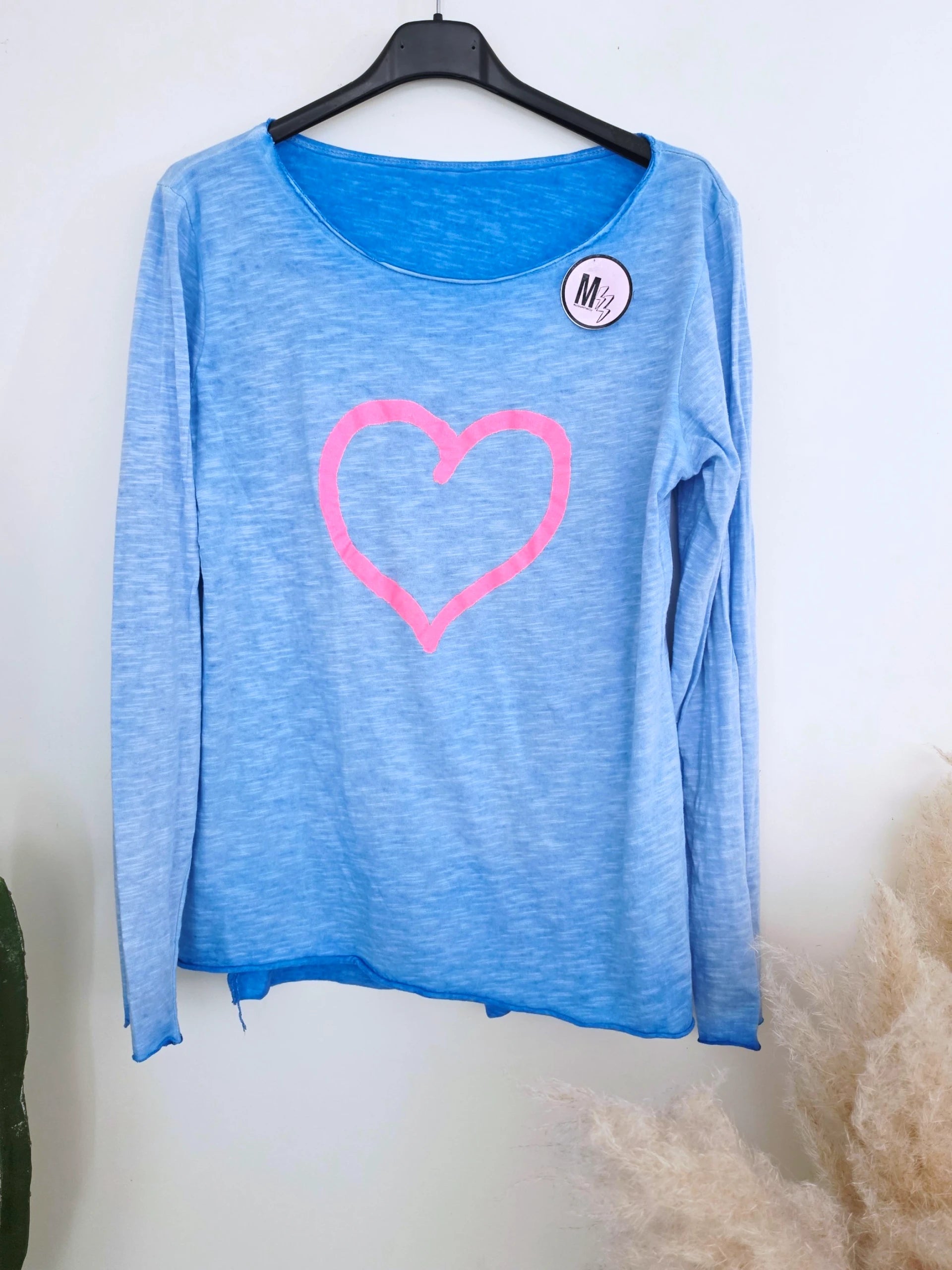 T-shirt coeur bleu et rose fluo