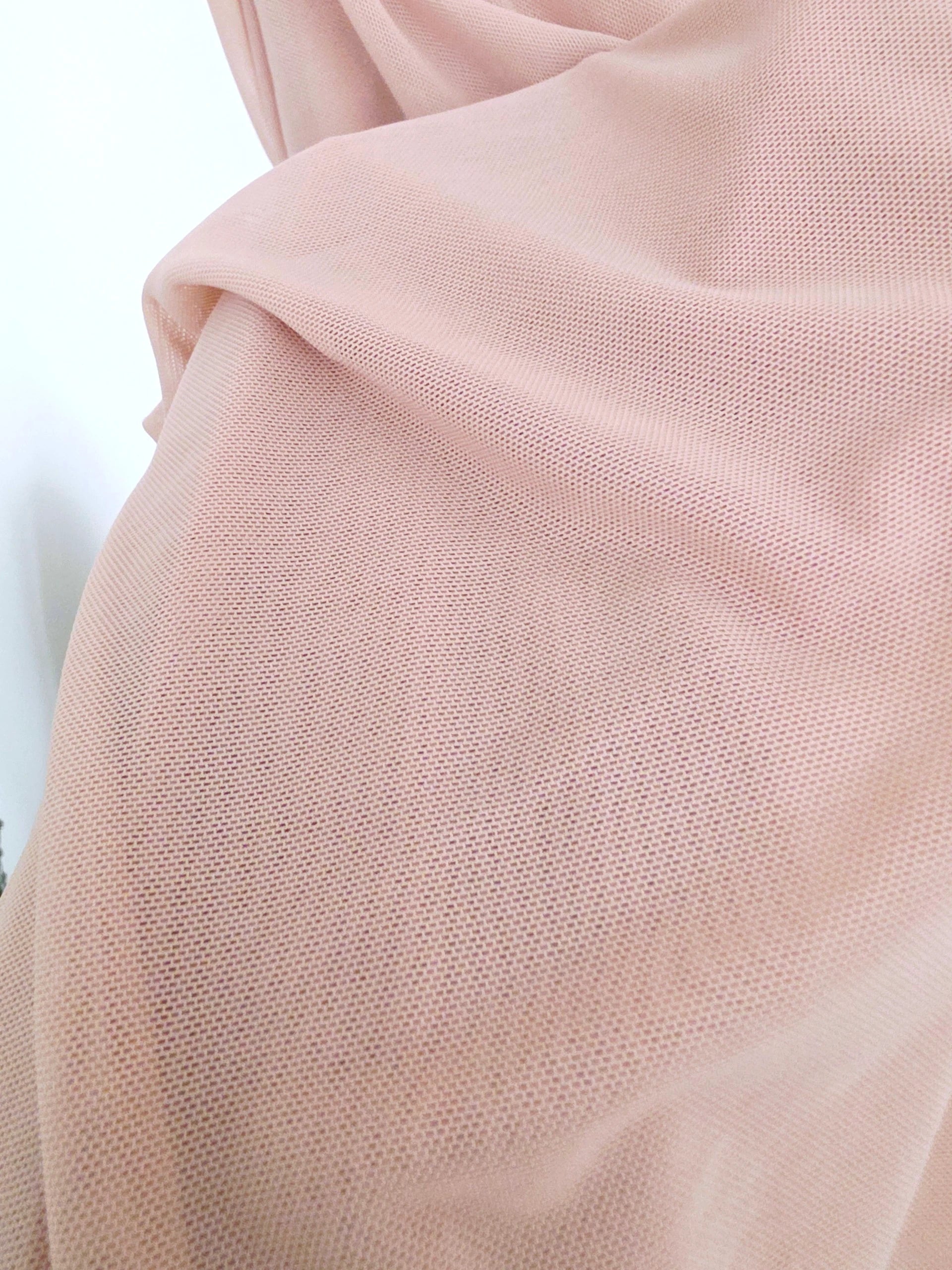 Jupe beige rosé asymétrique