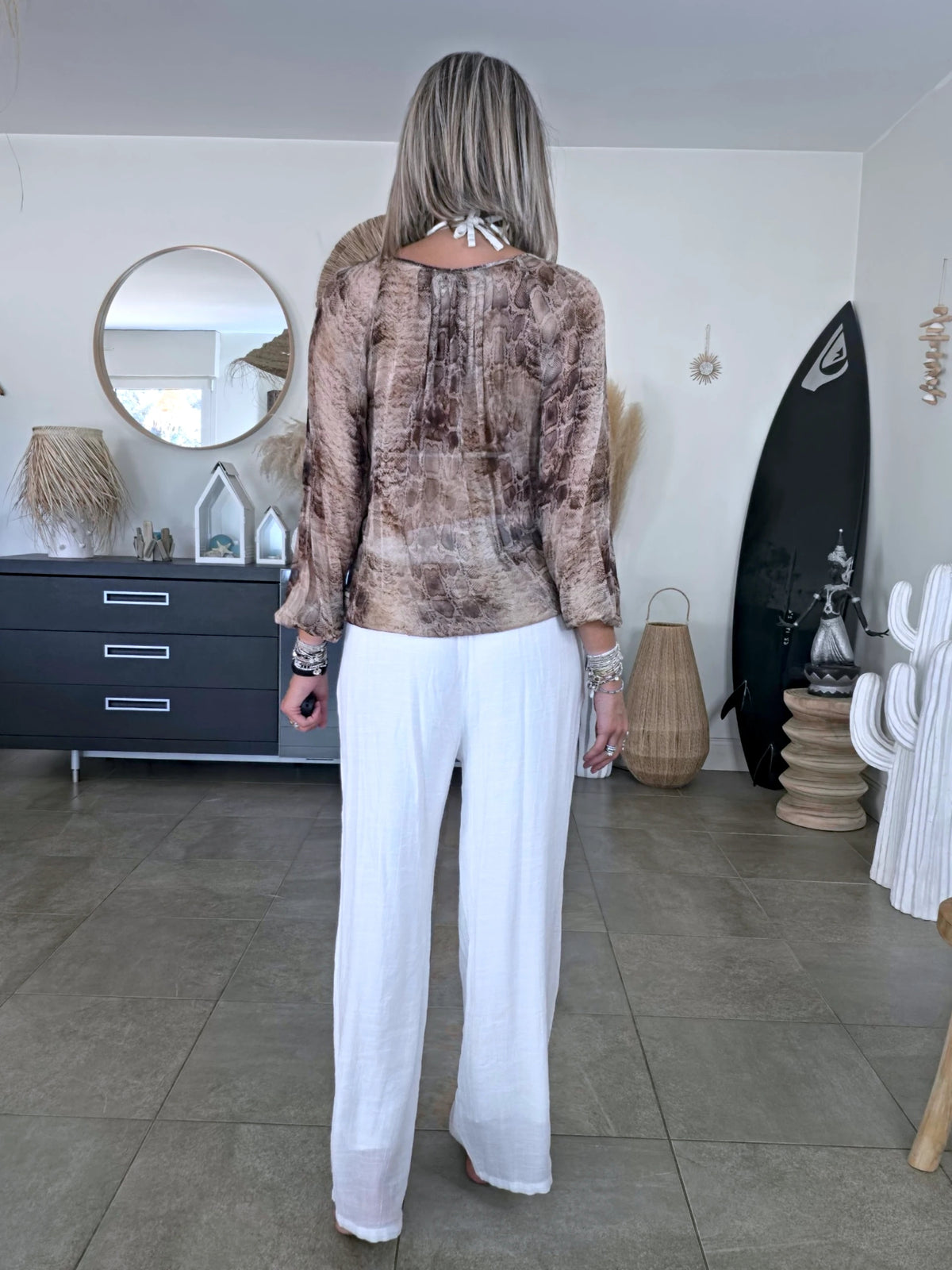 Pantalon blanc à jambes droites - 𝐌𝐚𝐫𝐢𝐧𝐚𝟒𝟒𝐟𝐚𝐦𝐢𝐥𝐲
